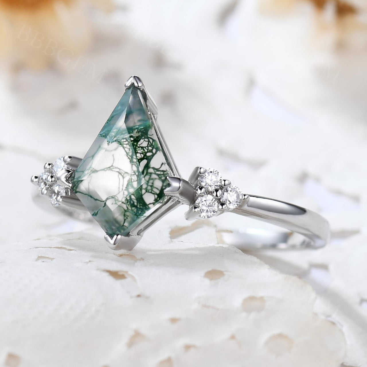 Vintage Kite-Shaped Natural Moss Agate & Diamond Engagement Ring in 14K White Gold - Perfect for Romantic Proposals, Anniversaries & Unique Bridal Jewelry