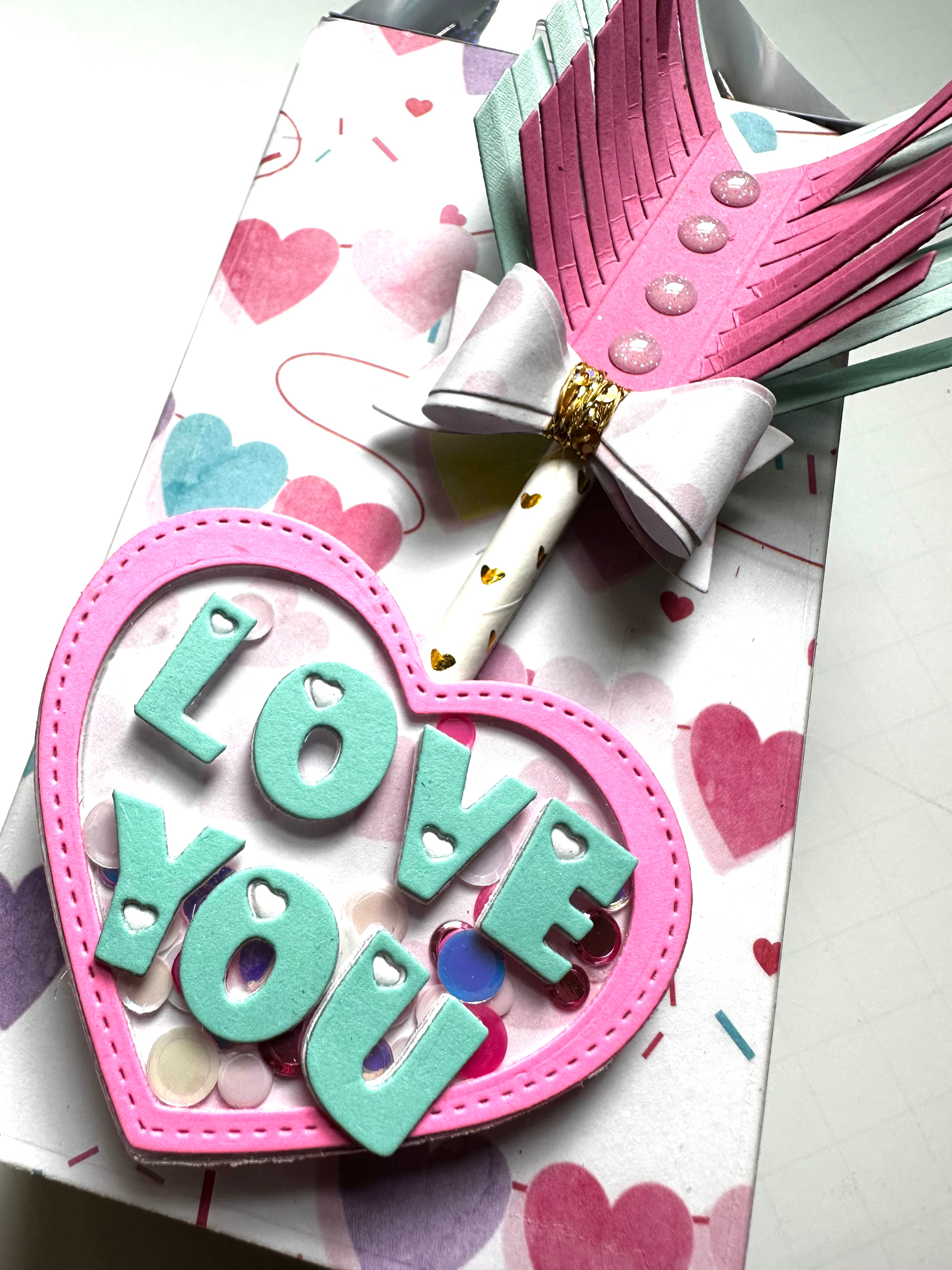 Heart & Arrow Silicone Straw Topper - Reusable, BPA-Free, Eco-Friendly Drink Cover for Smoothies, Cocktails & Iced Coffee - Perfect for Home, Office & Travel Use