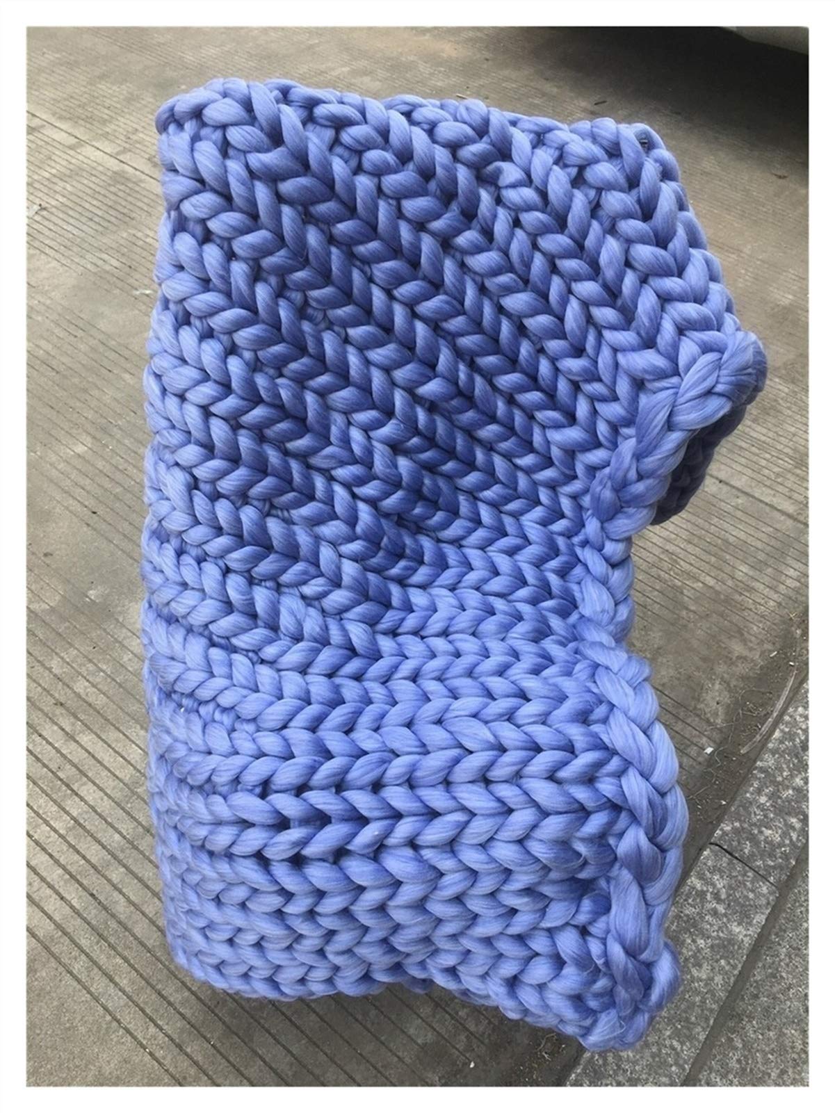 Cozy Chunky Knitted Throw Blanket - Handmade Soft Yarn Blanket for Sofa, Chair, Bed & Pet - 100x150cm Home Decor Gift (Blue) - Perfect for Lounging, Movie Nights & Cozy Winter Evenings