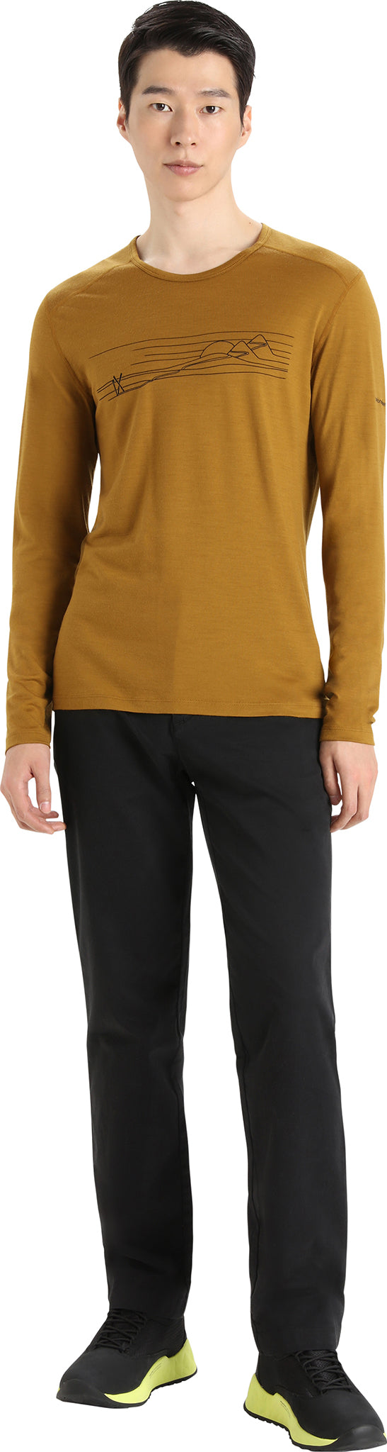 200 Oasis Men's Long Sleeve Crew Neck Baselayer Top - Moisture Wicking Thermal Underwear for Hiking, Running & Cold Weather Activities