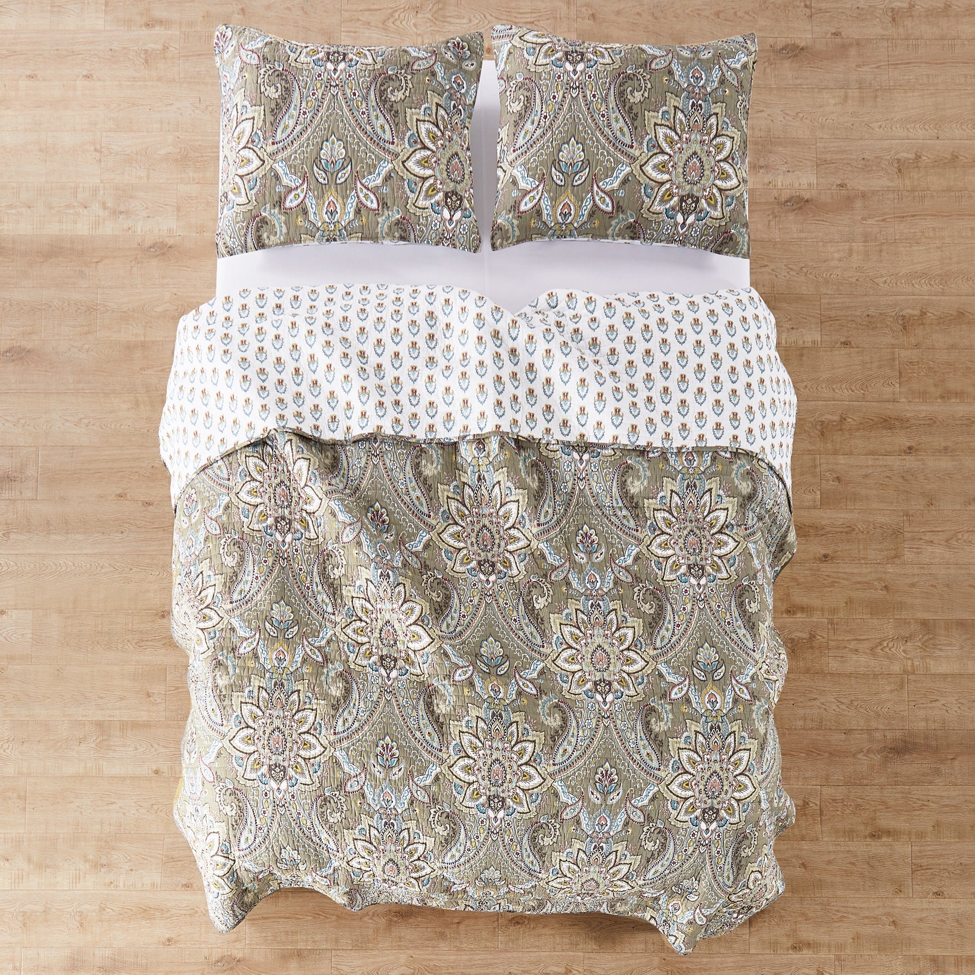 Luxury Kassandra Quilt Set - Queen Size Bedding Set with Soft Microfiber, 3-Piece Comforter Set - Perfect for Master Bedroom, Guest Room & Cozy Home Decor