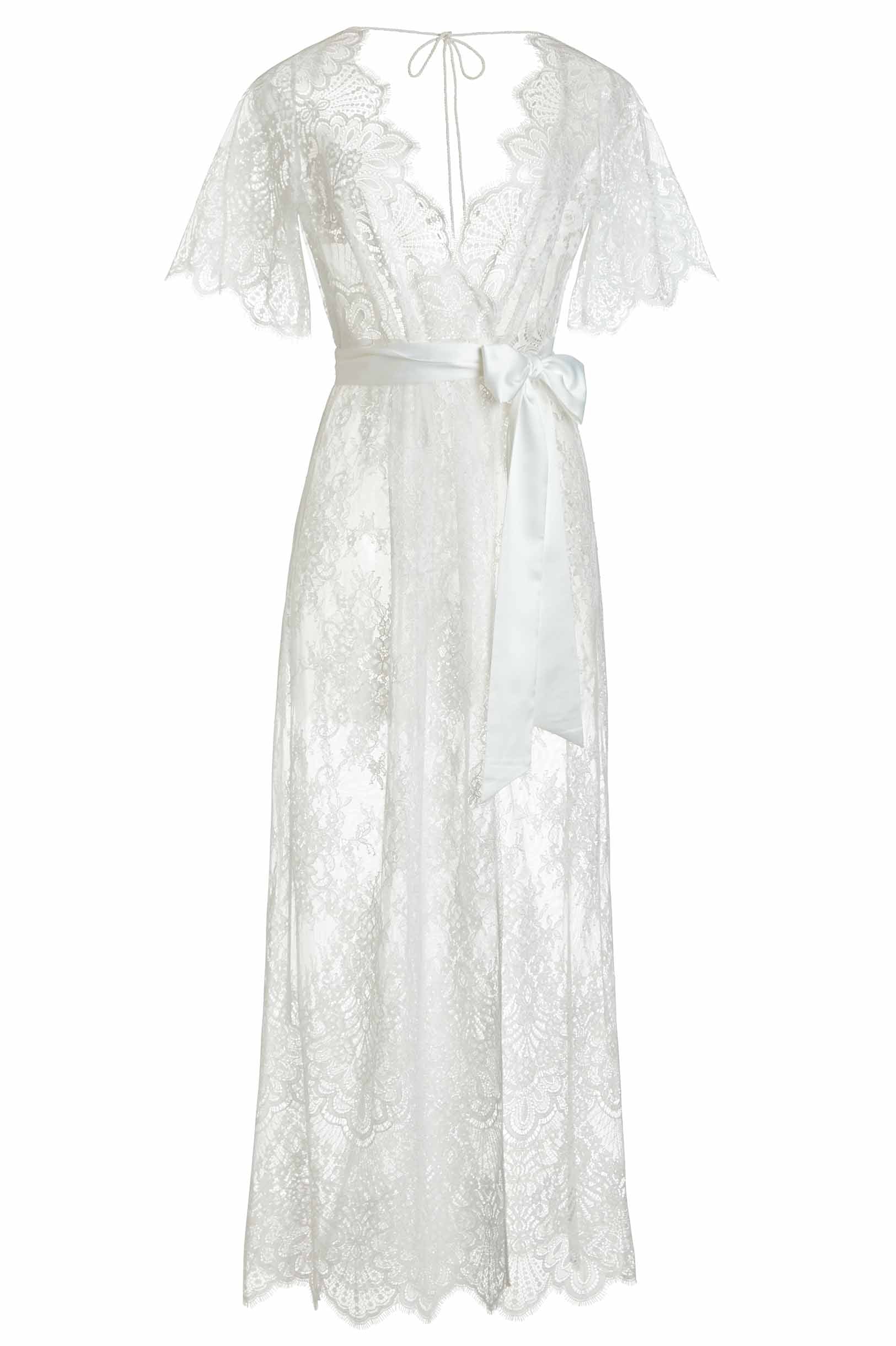 Ivory Harlow Lace Robe - Elegant Women's Lace Kimono Bathrobe for Spa, Bridal Shower & Boudoir Photography