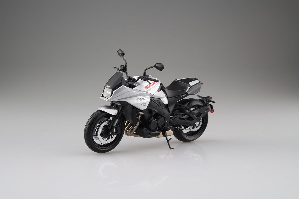 1/12 Scale AOSHIMA SUZUKI GSX-S1000S KATANA Motorcycle Model Kit - Metallic Mystic Silver for Collectors & Hobbyists | Perfect for Display, DIY Projects & Gift Giving