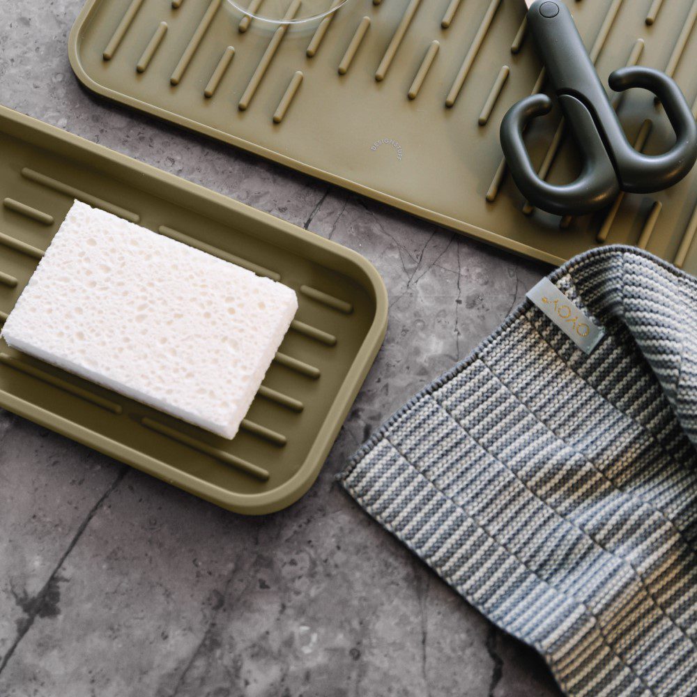 DESIGNSTUFF Silicone Sink Tray & Sponge Holder - Non-Slip Drain Rack Organizer for Kitchen Sink Countertop - Perfect for Washing Dishes, Cleaning Sponges & Soap Storage (Khaki)