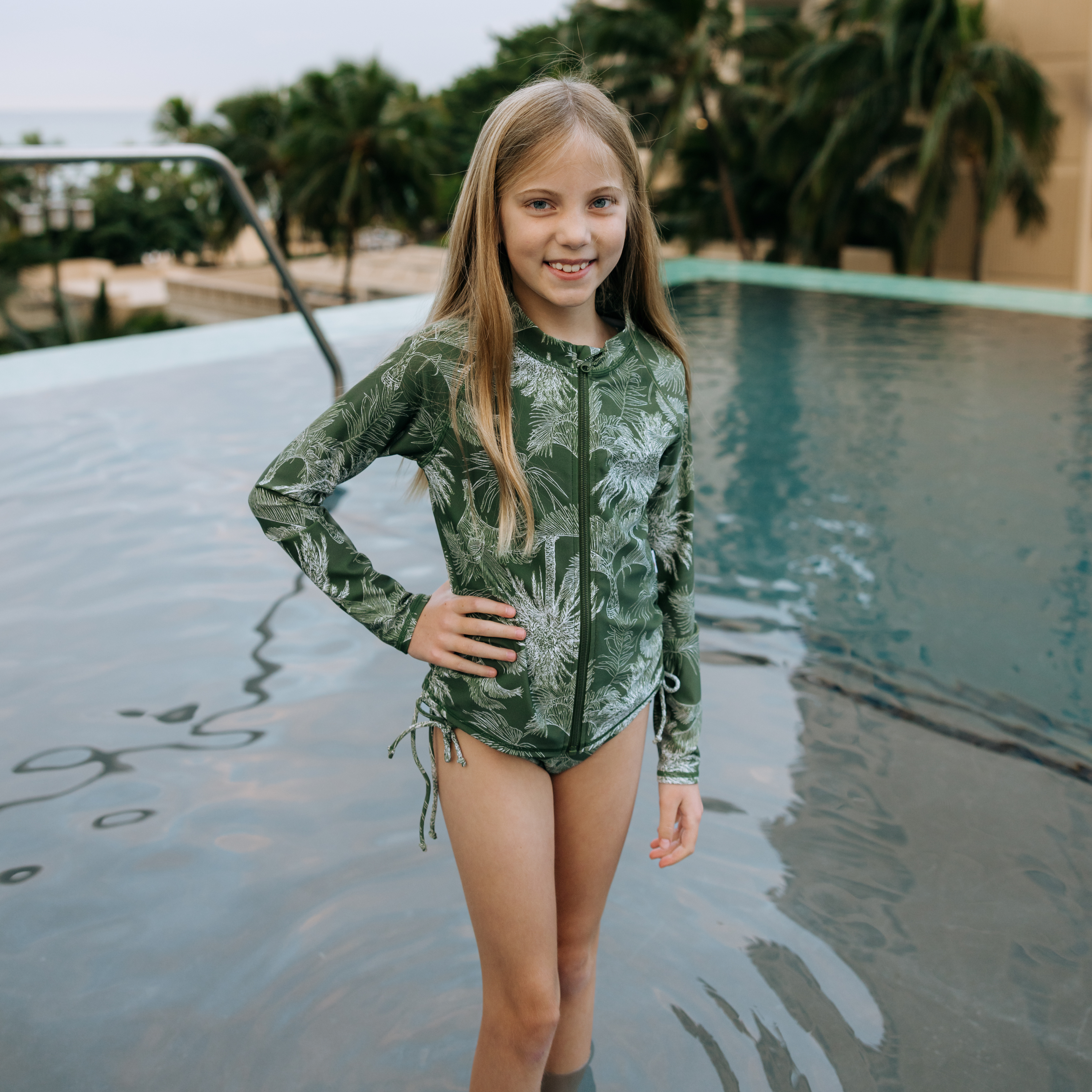 Girls Long Sleeve Rash Guard & Tankini Bikini Set (3 Piece) | Hawaiian Rainforest Print | Swimwear for Kids, Beach Vacation, Pool Party, Sun Protection