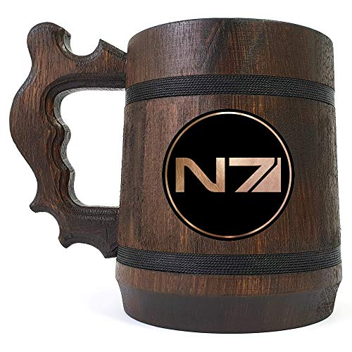 Mass Effect N7 Beer Stein - Personalized Gaming Mug for Men, Custom Wooden Beer Tankard - Perfect Gamer Gift, Geek Groomsmen Present, Video Game Collectible - Ideal for Parties, Gaming Nights & Sci-Fi Enthusiasts