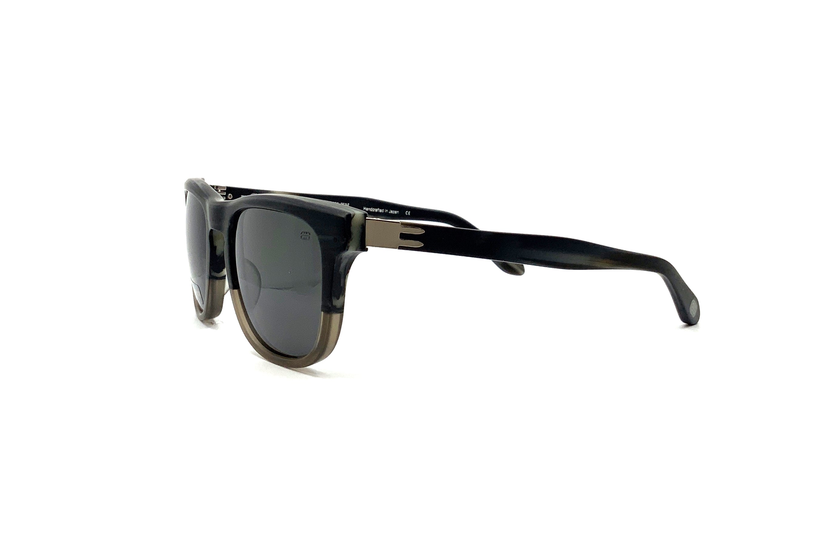 Born in Brooklyn Bushwick Black Horn Gradient Sunglasses - Stylish & Trendy Shades for Men & Women - Perfect for Outdoor Activities, Beach, and Fashion