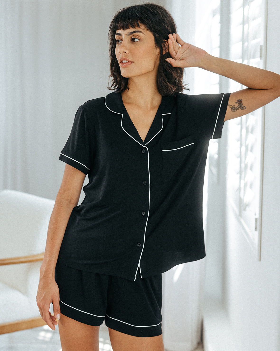 Premium TENCEL™ Modal Short Sleeve Button Up Pajama Set for Women - Soft & Breathable Sleepwear - Black - Perfect for Summer Nights & Lounge Wear