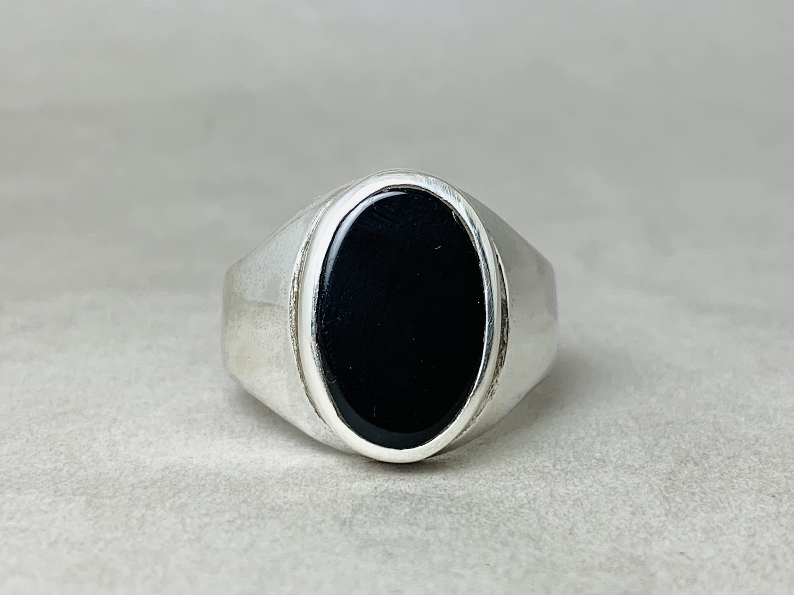 Black Onyx Ring for Men & Women - 925 Sterling Silver Handmade Gemstone Band - Natural Onyx Jewelry for Everyday Wear, Gifts & Special Occasions