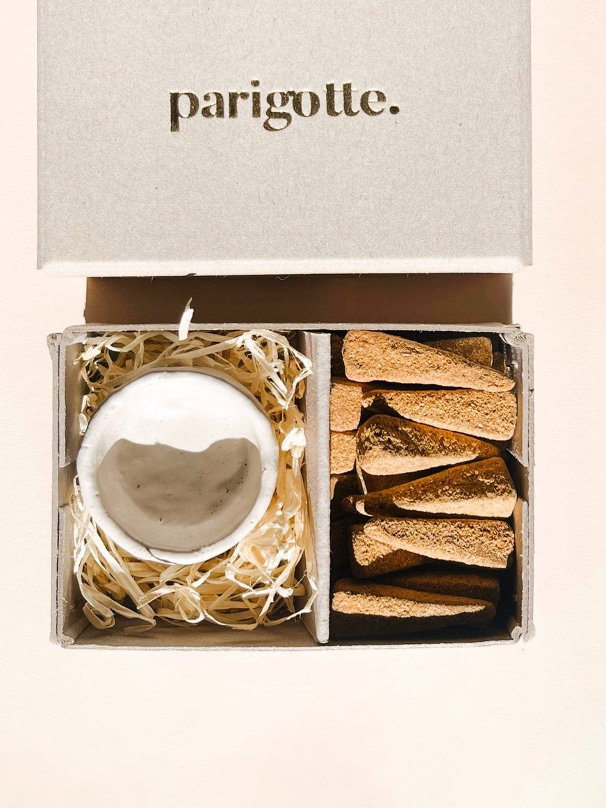 Premium Palo Santo Incense Cones Set - Natural Aromatic Resin for Meditation, Yoga & Home Relaxation - Handcrafted Spiritual Smudging Kit for Stress Relief & Positive Energy