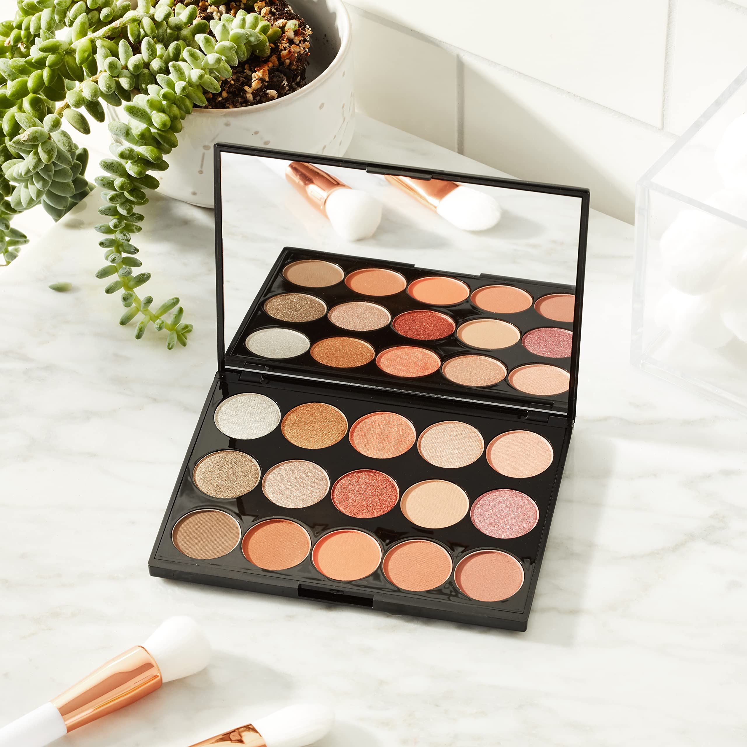 15-Shade Minah Eyeshadow Palette - High Pigment Matte & Shimmer - Cruelty-Free Makeup for Party & Date Night