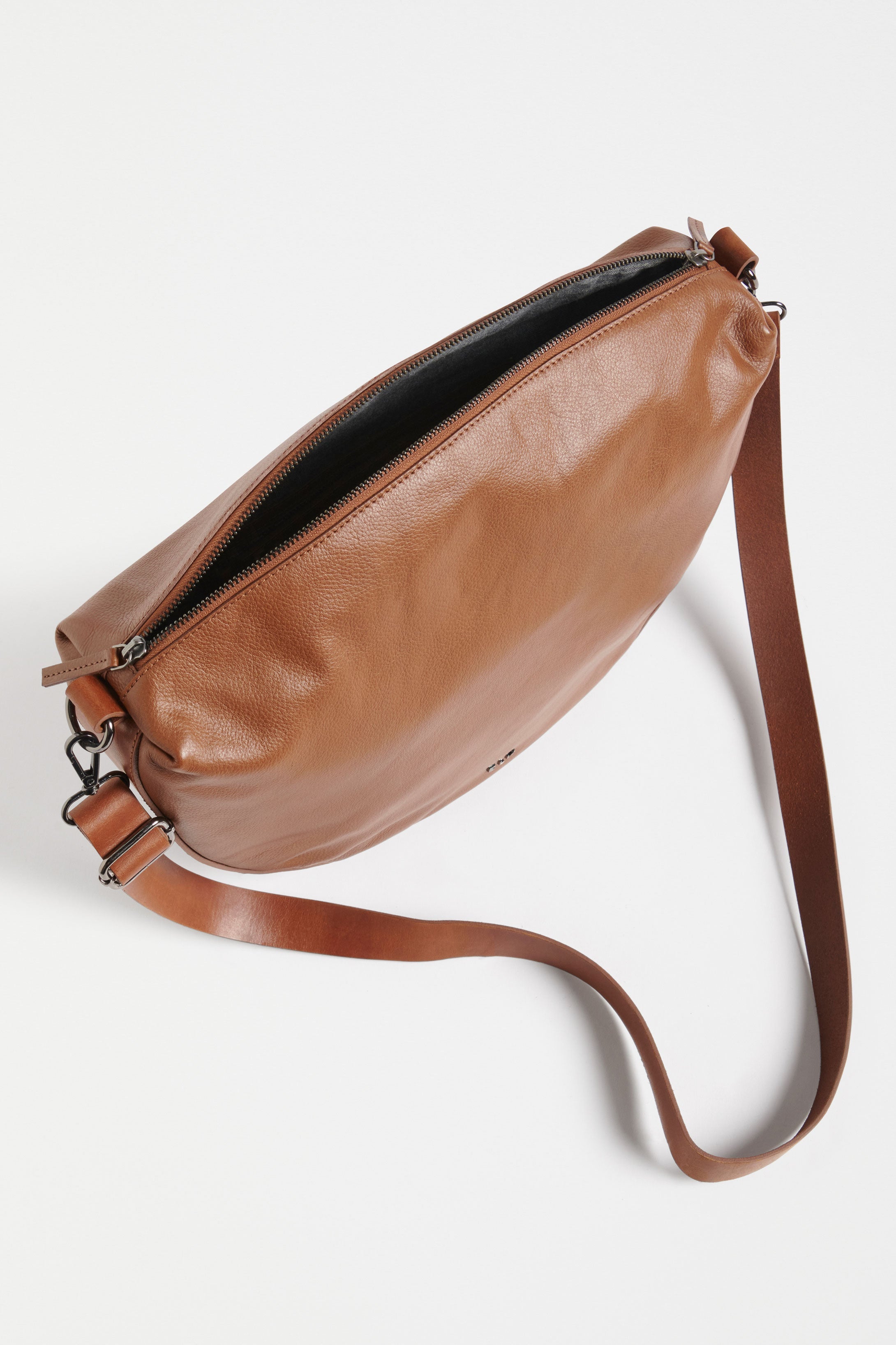 Stylish Ilin Crossbody Bag for Women - Fashionable & Lightweight Shoulder Purse - Perfect for Daily Use, Travel, and Shopping
