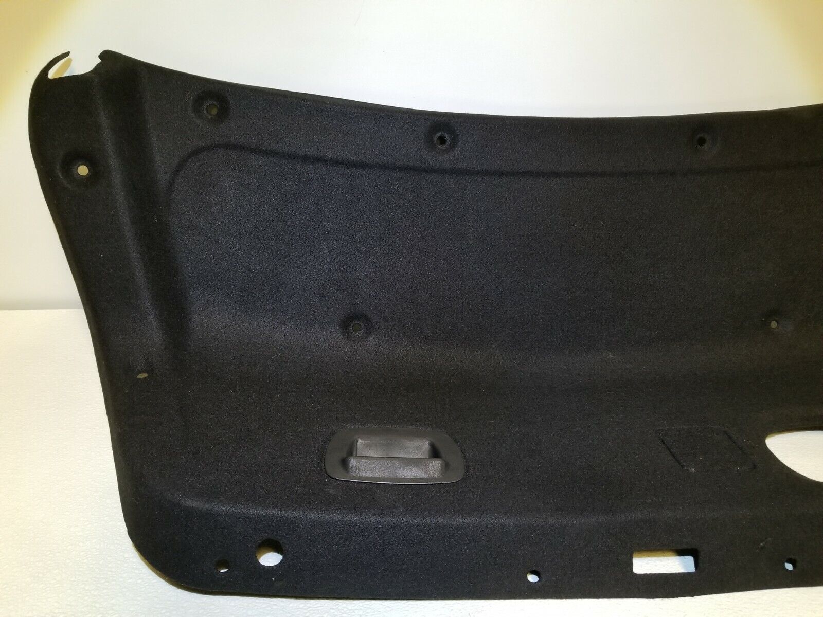 06-10 Hyundai Azera Trunk Lid Cover Trim Panel - OEM Replacement Part for Car Interior Protection & Style Enhancement | Perfect for Vehicle Maintenance & Customization