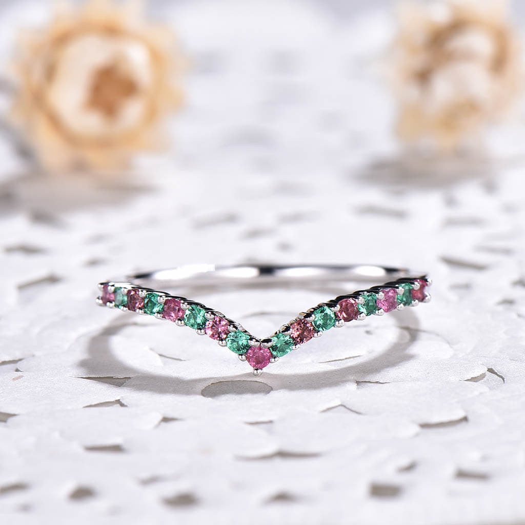 14K/18K Custom Pink Tourmaline & Emerald White Gold Curved Wedding Band Ring for Women - Elegant Bridal Jewelry, Anniversary Gift, Engagement Ring for Her