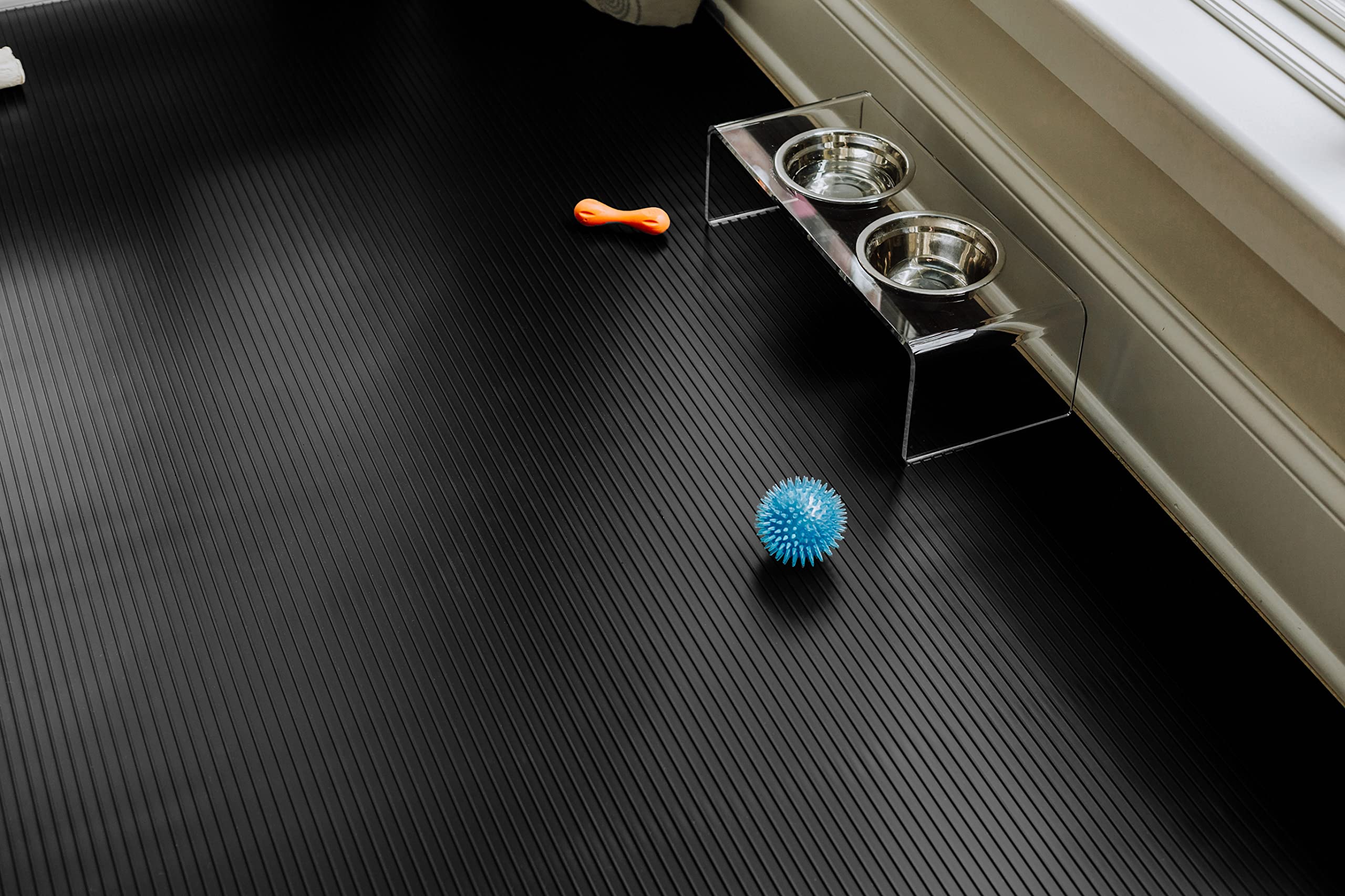 G-Floor® for Pets - Durable Ribbed Protective Floor Covering for Dogs & Cats - Ideal for Kennels, Crates, and Pet Play Areas
