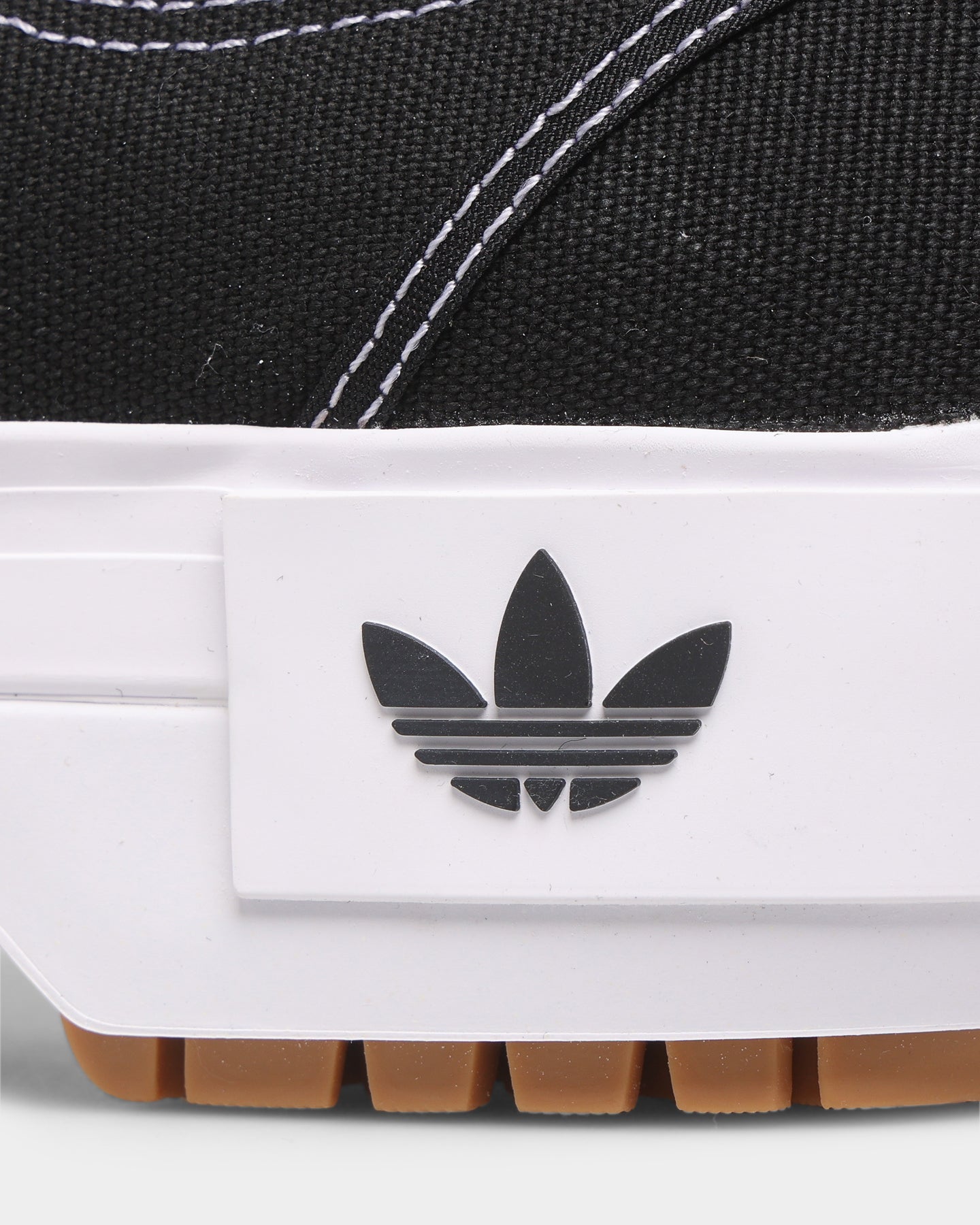 Adidas Women's Nizza Trek Sneakers - Core Black/Cloud White/Gum - Casual Walking Shoes for Women - Perfect for Streetwear, Gym & Everyday Comfort