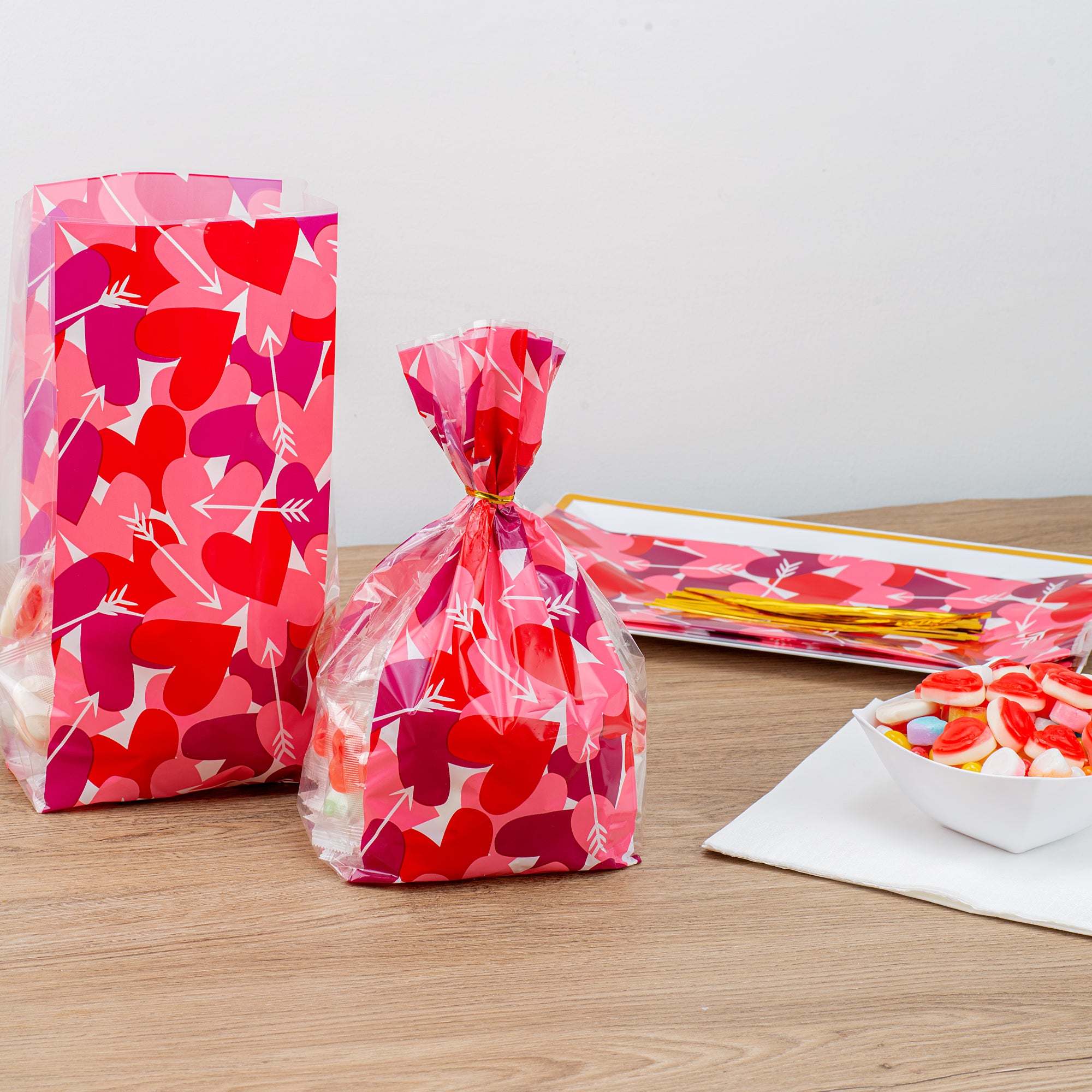 Bulk Plastic Candy Bags - Large Heart-Shaped, Gusseted 5x3x11 Inches (4000 Count) for Candy Packaging, Party Favors & Wedding Treats