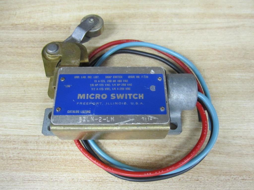 SPDT 15A Enclosed Limit Switch with NO/NC Contacts - Perfect for Industrial Automation, CNC Machines & Safety Control Systems