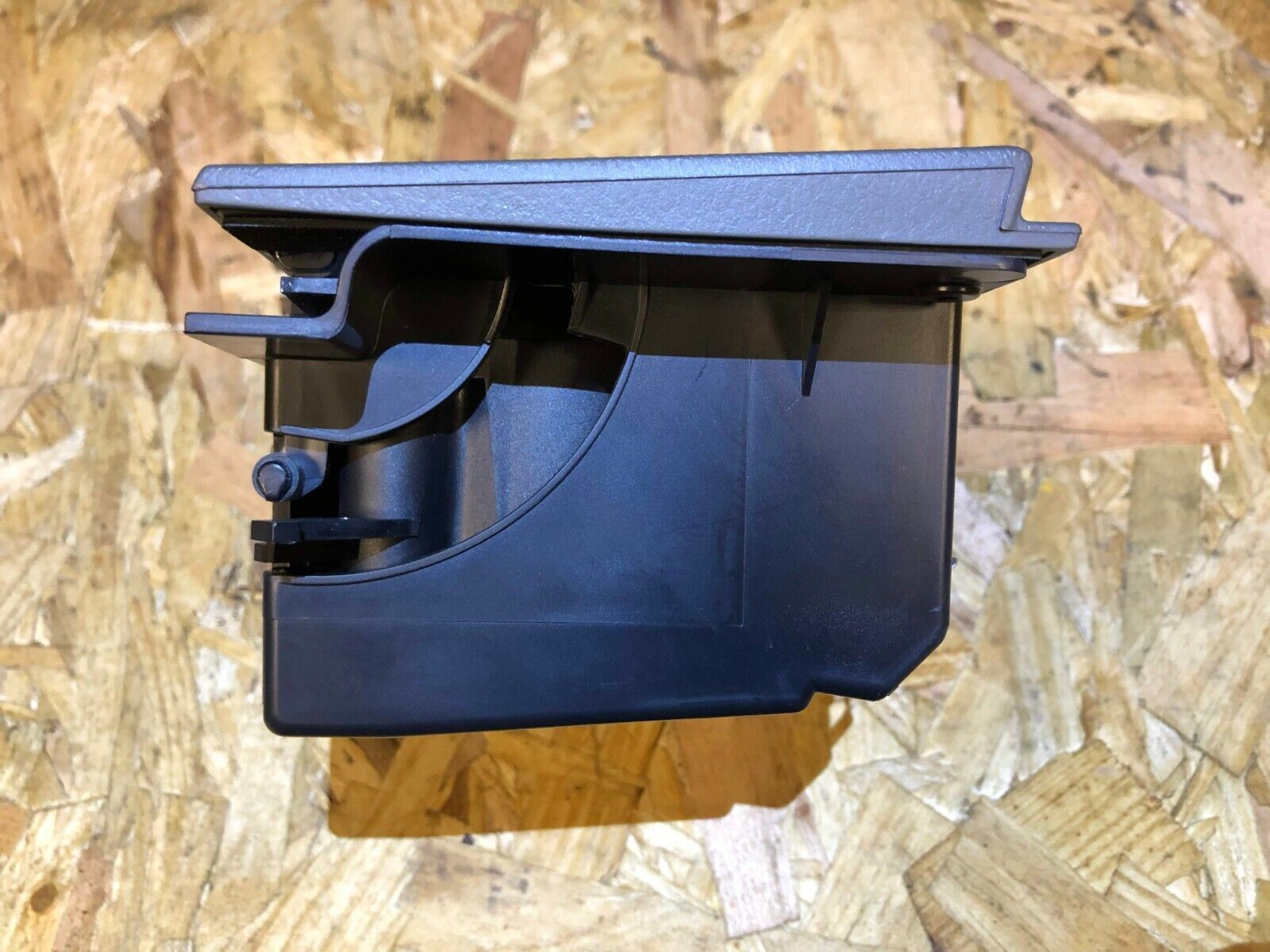 Brand New 05-07 Ford Super Duty F250 F350 F450 F550 Dash Cup Holder #107 - Perfect for Road Trips & Daily Commutes