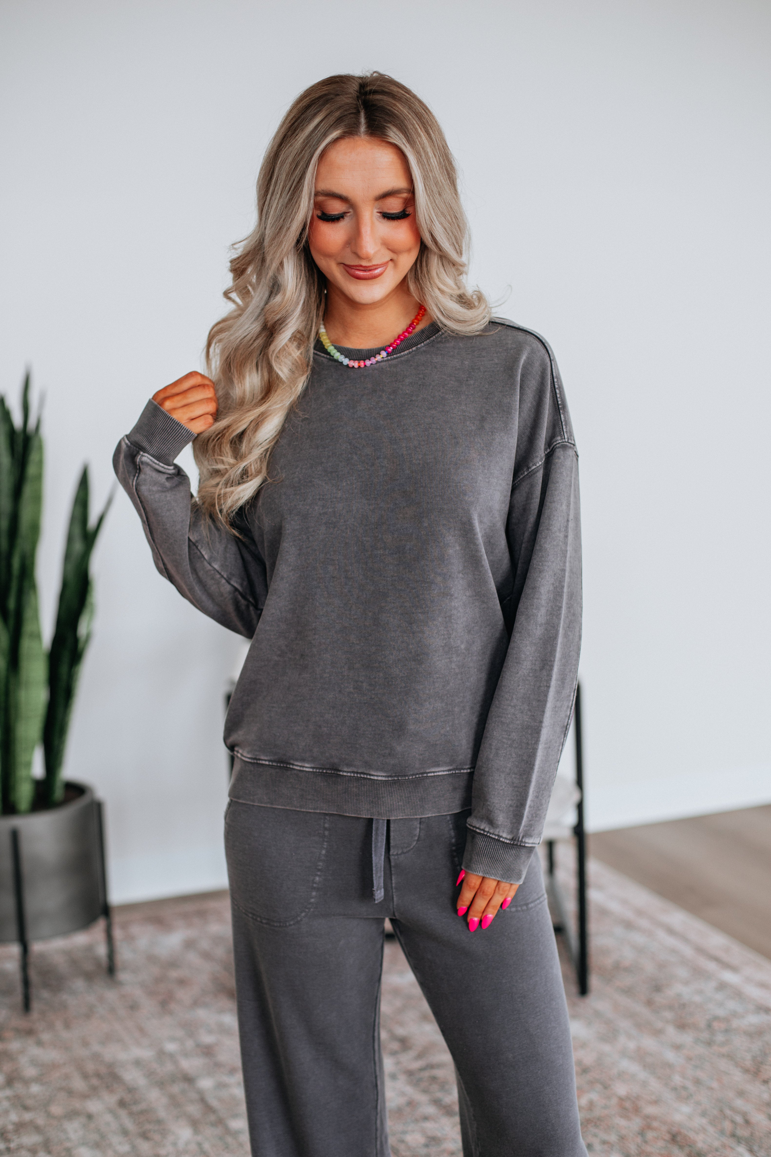 Berlin Sweatshirt - Charcoal Grey Unisex Pullover Hoodie | Casual Streetwear for Men & Women | Perfect for Fall, Winter & Outdoor Activities
