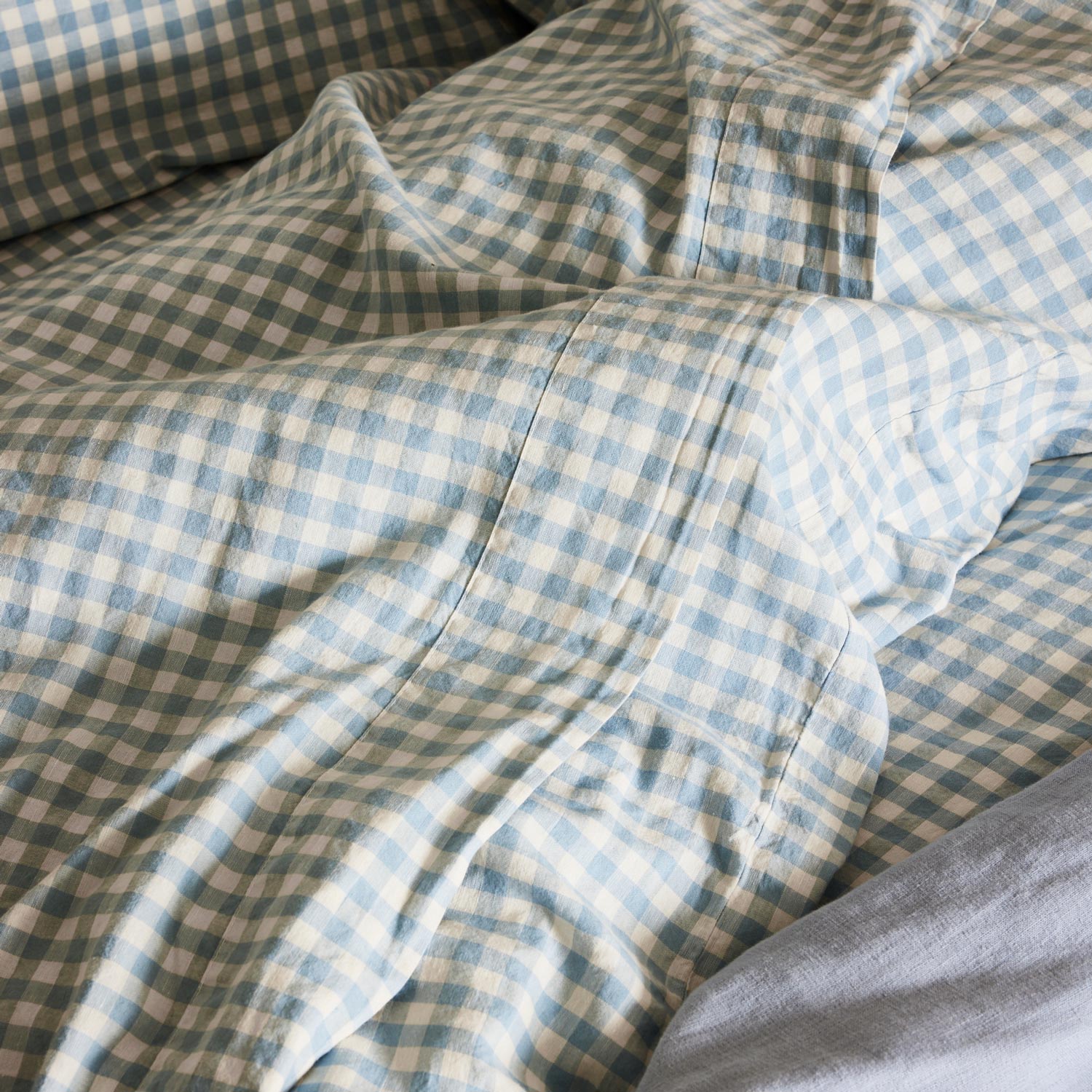 Premium 100% Linen Flat Sheet - Soft Blue Gingham Pattern - Breathable & Durable Bedding for All Seasons - Perfect for Master Bedroom, Guest Room & Vacation Homes