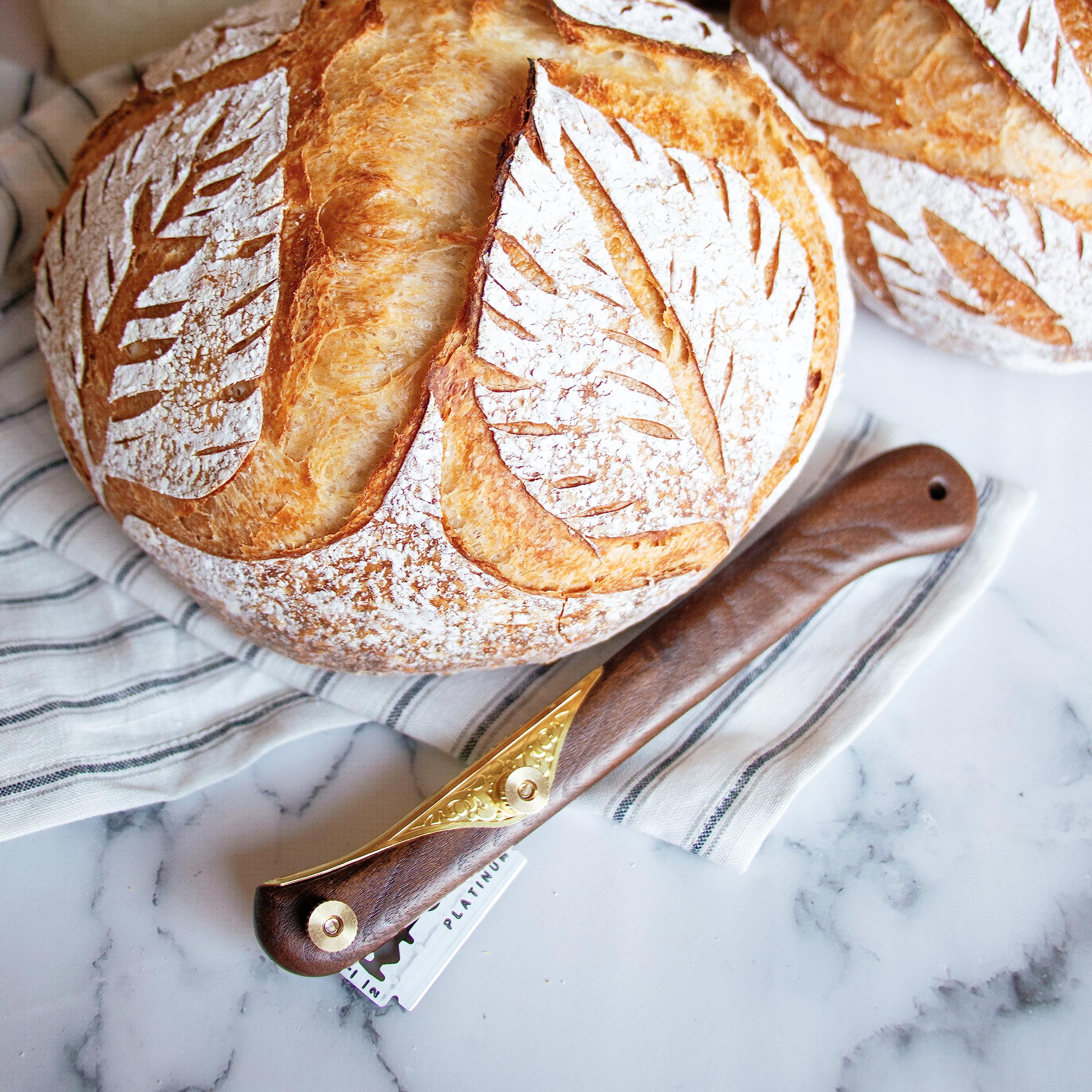 Premium Zatoba American Black Walnut Bread Lame - Professional Scoring Knife for Artisan Sourdough Baking - Perfect for Home Bakers & Professional Bakers (Great Gift for Bread Lovers)