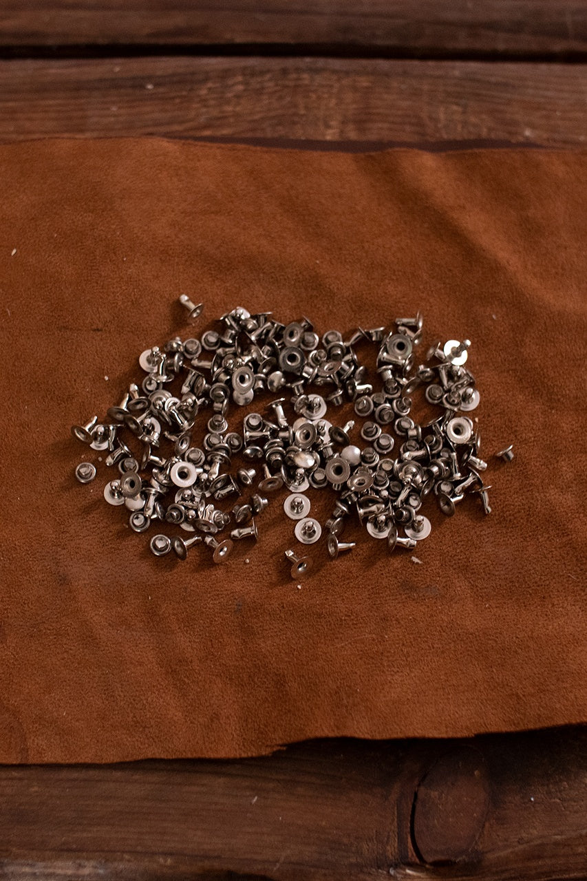 Hollow Rivet KØ5.6 x L6.7 mm Iron/Nickel - Heavy Duty Fasteners for Metalworking, Automotive & DIY Projects