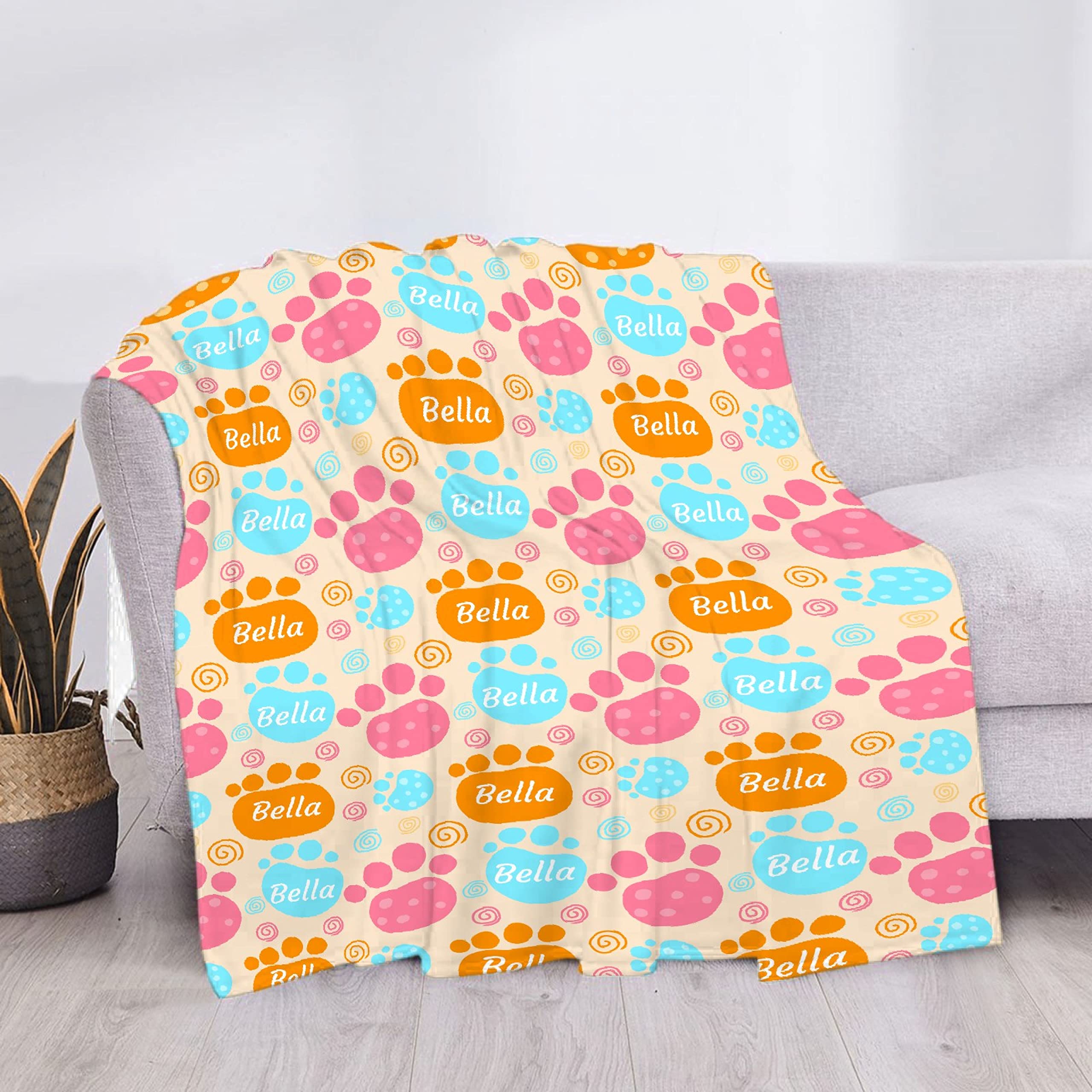 **Personalized Dog Blanket - Custom Name & Paw Print Fleece Throw Blanket for Pets - Soft Cozy Gift for Dog Lovers, Mom & Dad - Perfect for Bed, Sofa & Couch - XL Size for Family & Pet Comfort**    *(Use Case: Ideal for snuggling with your furry friend, gifting to pet parents, or adding a cozy touch to your home decor.)*
