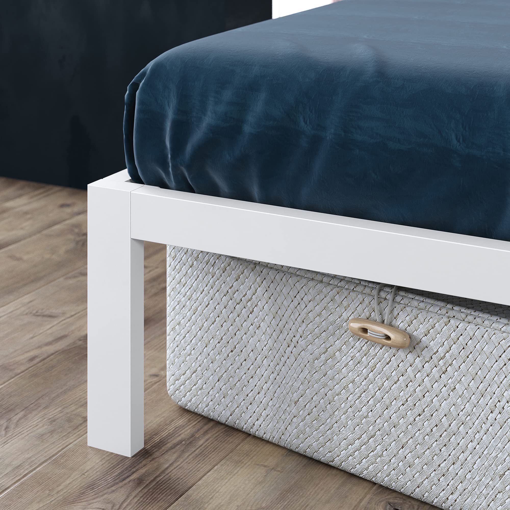 ZINUS Mia Metal Bed Frame - Wood Slat Support, No Box Spring, Easy Assembly - Full Size White for Modern Bedrooms