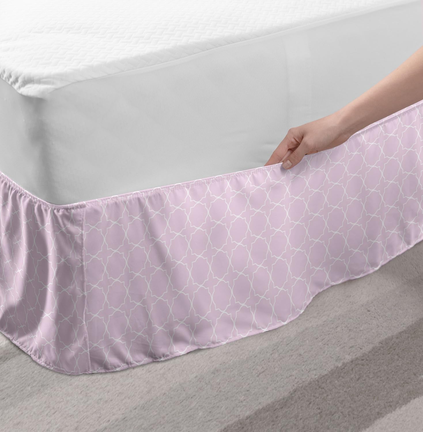 Ambesonne Eastern Bedskirt - Oriental Thin Line Motif Pastel Pink & White Wrap Around Elastic Bed Skirt for Twin/Twin XL - Perfect for Boho, Asian-Inspired & Minimalist Bedroom Decor