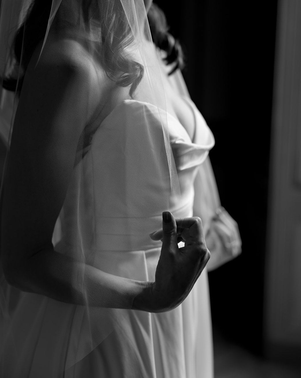 Elegant Simple Cut Edge Veil - Perfect for Weddings, Bridal Accessories & Special Occasions
