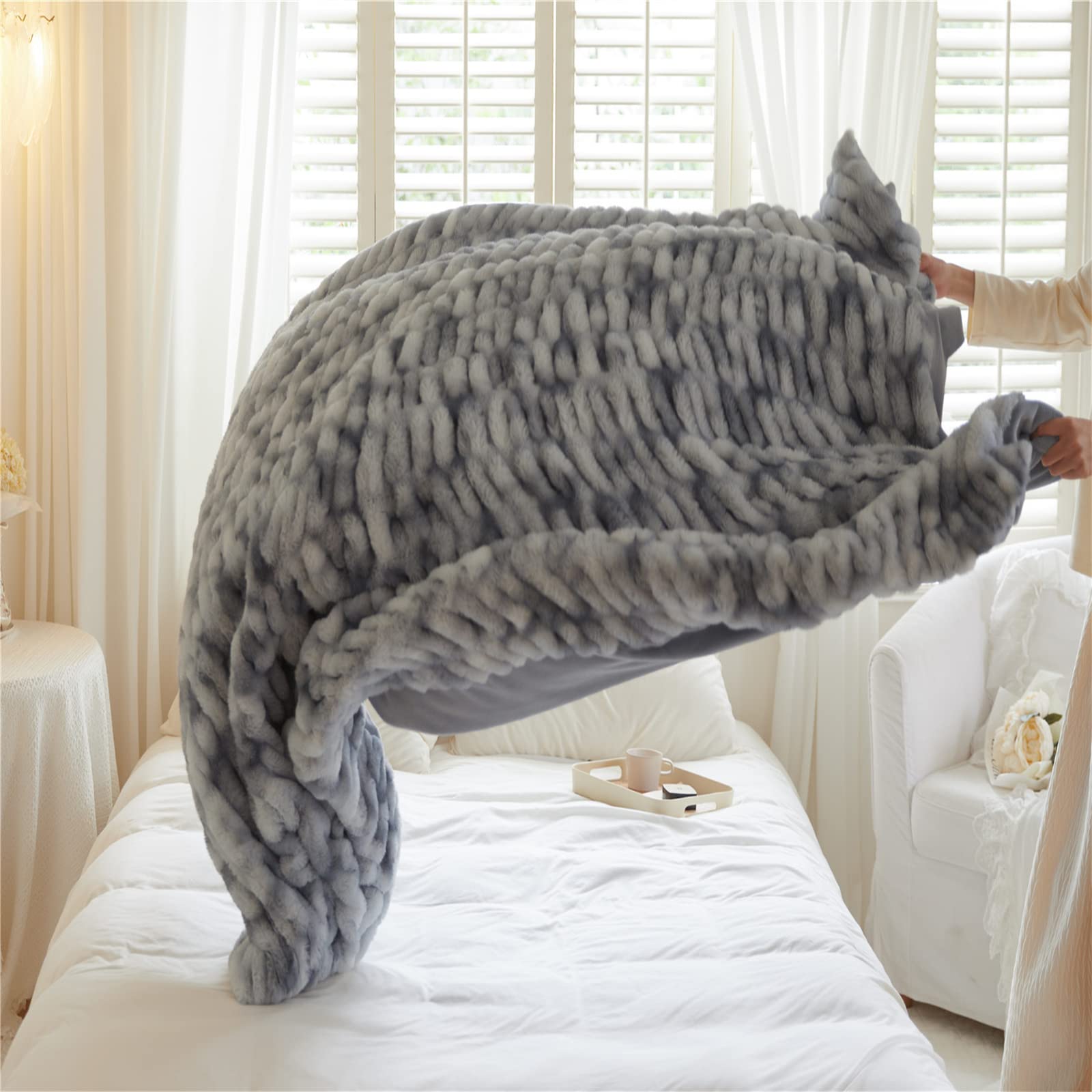 Luxury Super Soft Faux Fur Throw Blanket - 59