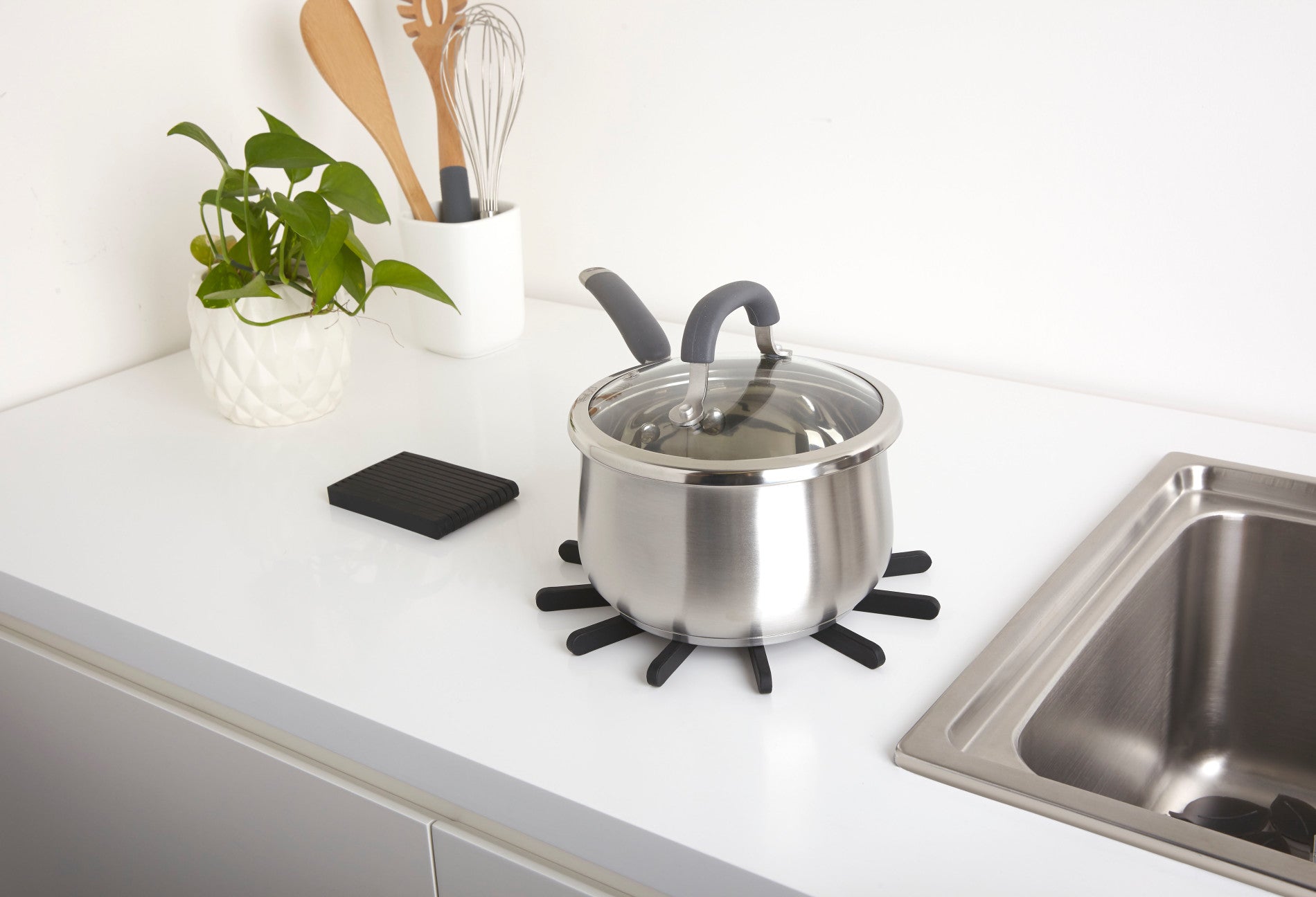Premium Heat-Resistant Fanfare Trivet Set of 2 - Stylish Kitchen Countertop Protector for Hot Pots, Pans & Dishes - Ideal for Cooking, Serving & Dining Decor