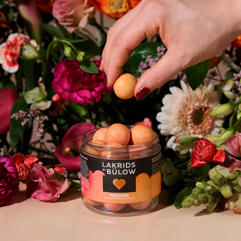 LAKRIDS BY BULOW Peach Licorice Candy - Sweet & Tangy Gourmet Treat for Gifting, Parties & Movie Nights