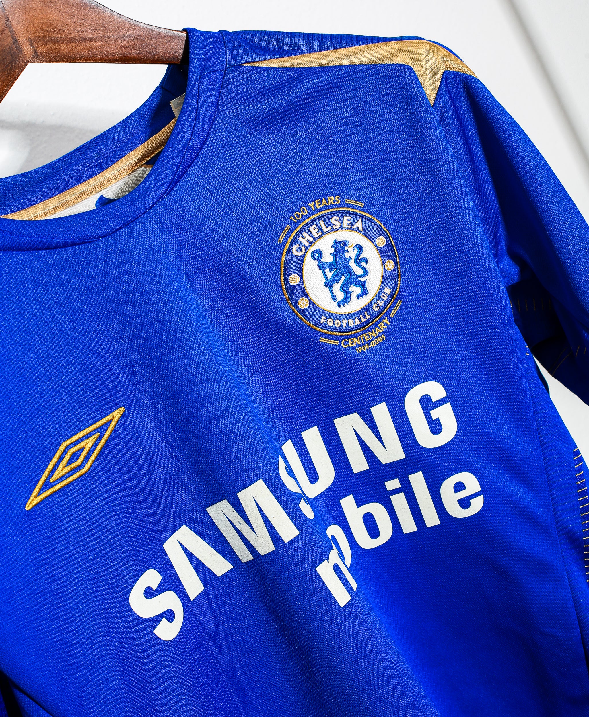 2005 Chelsea FC Home Jersey #15 Drogba - Authentic Men's Soccer Shirt for Fans & Collectors - Perfect for Match Days, Gifts & Sports Memorabilia Display