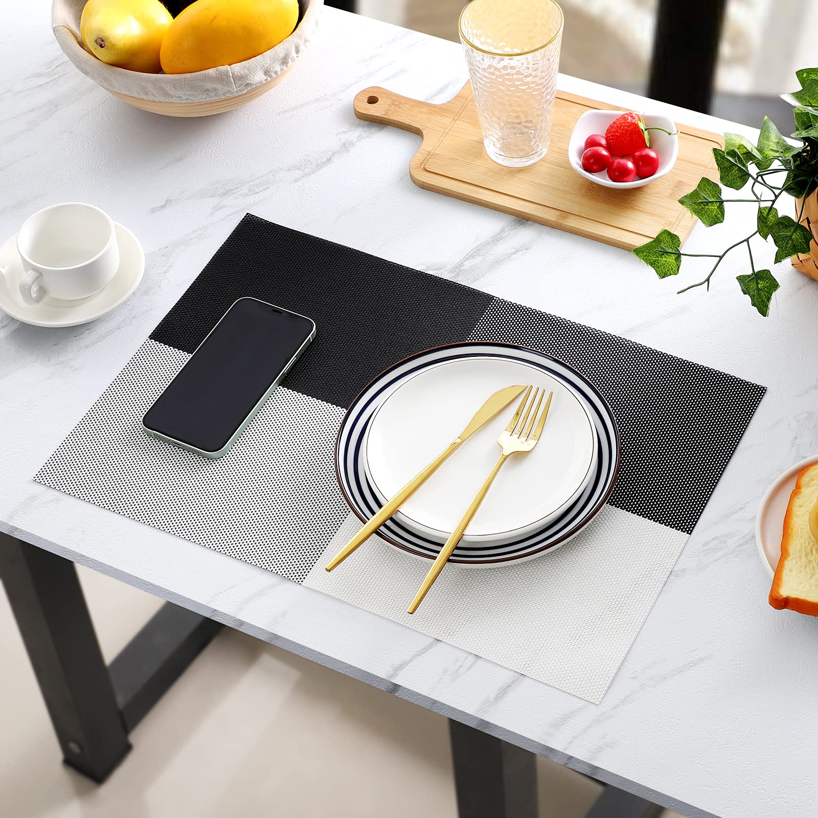 Chenyuchao Washable Non-Slip Placemats Set of 8 - Premium Dining Table Mats for Indoor Use, Perfect for Parties, Holidays & Everyday Meals | Durable & Stylish Home Decor