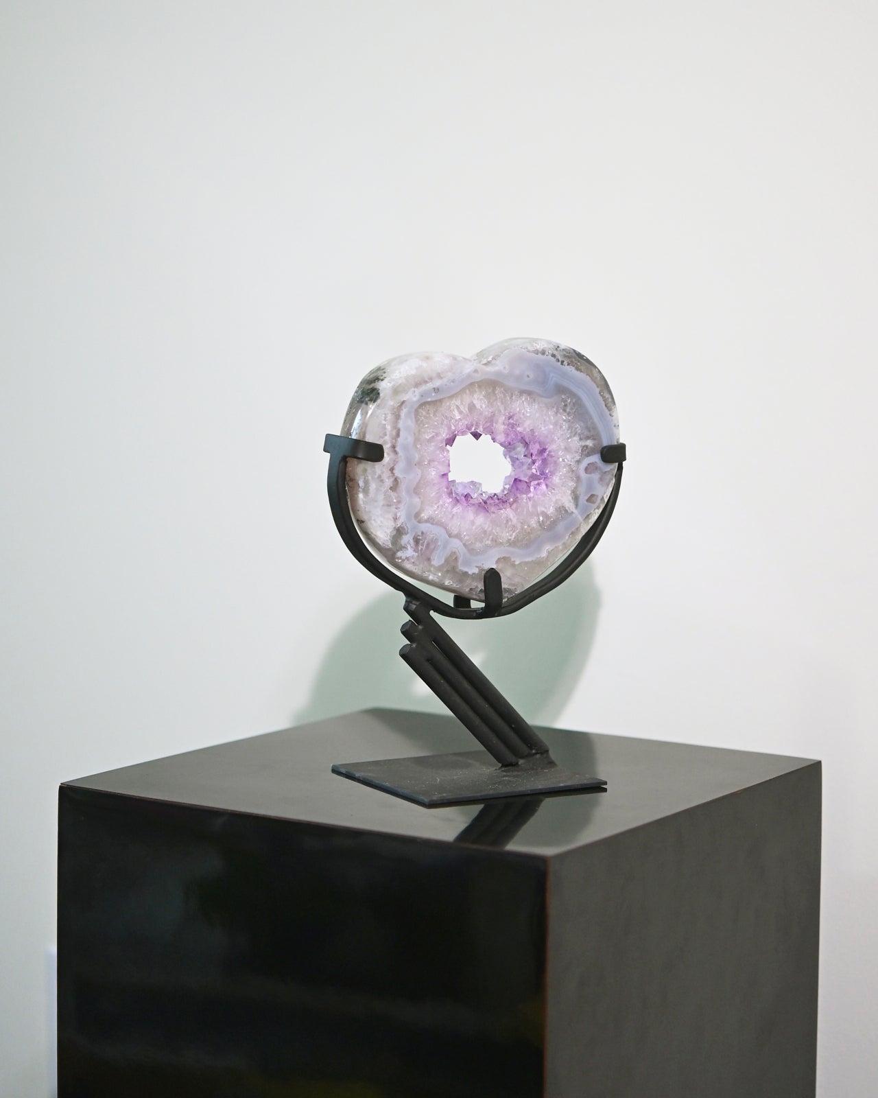 Natural Amethyst Crystal Geode Heart on Wooden Stand - 2.8lbs Healing Stone for Home Decor, Meditation & Spiritual Gifts