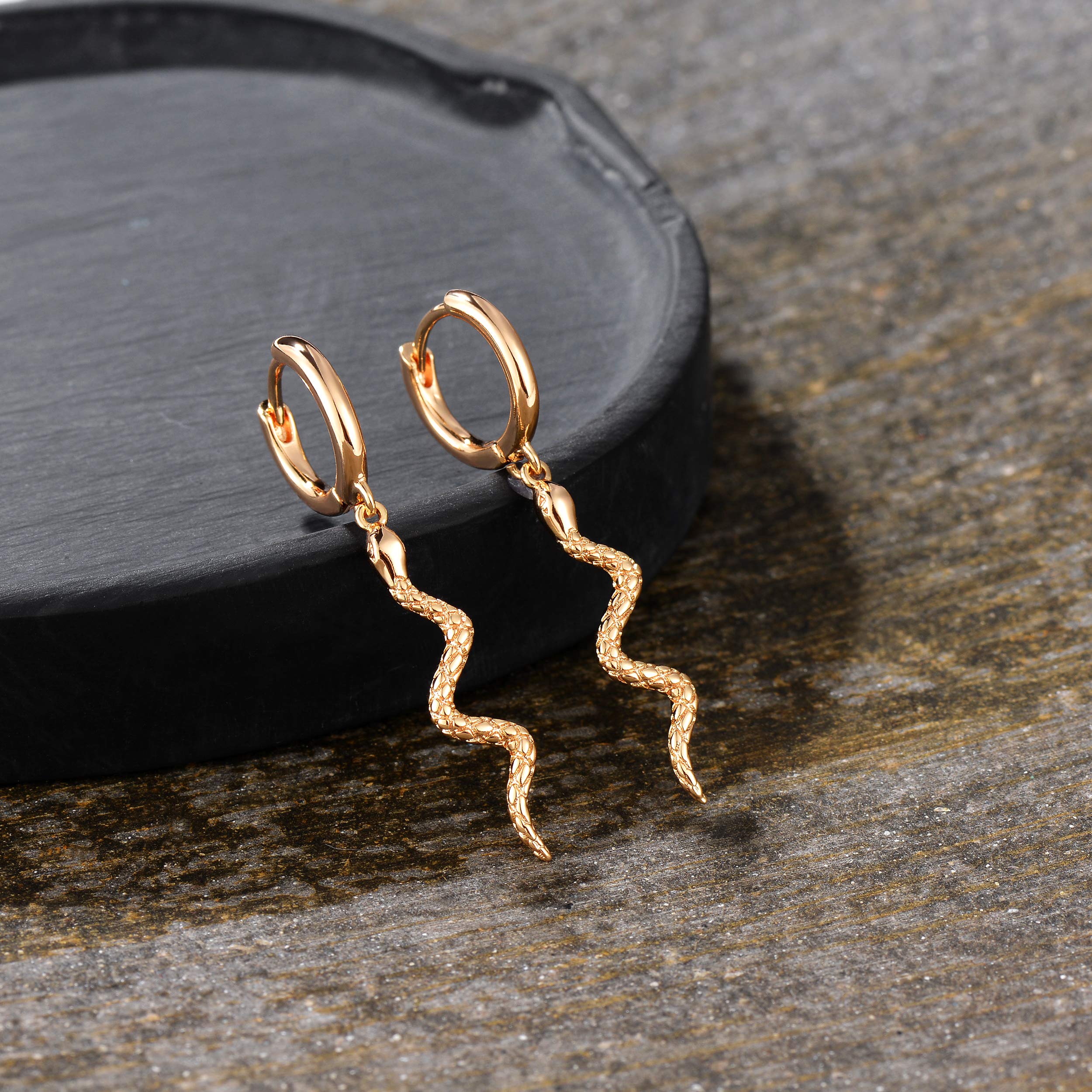 VACRONA 14K Gold Plated Heart Hoop Huggie Earrings for Women - Small Dainty Hoops for Everyday Wear, Date Night & Gift Giving