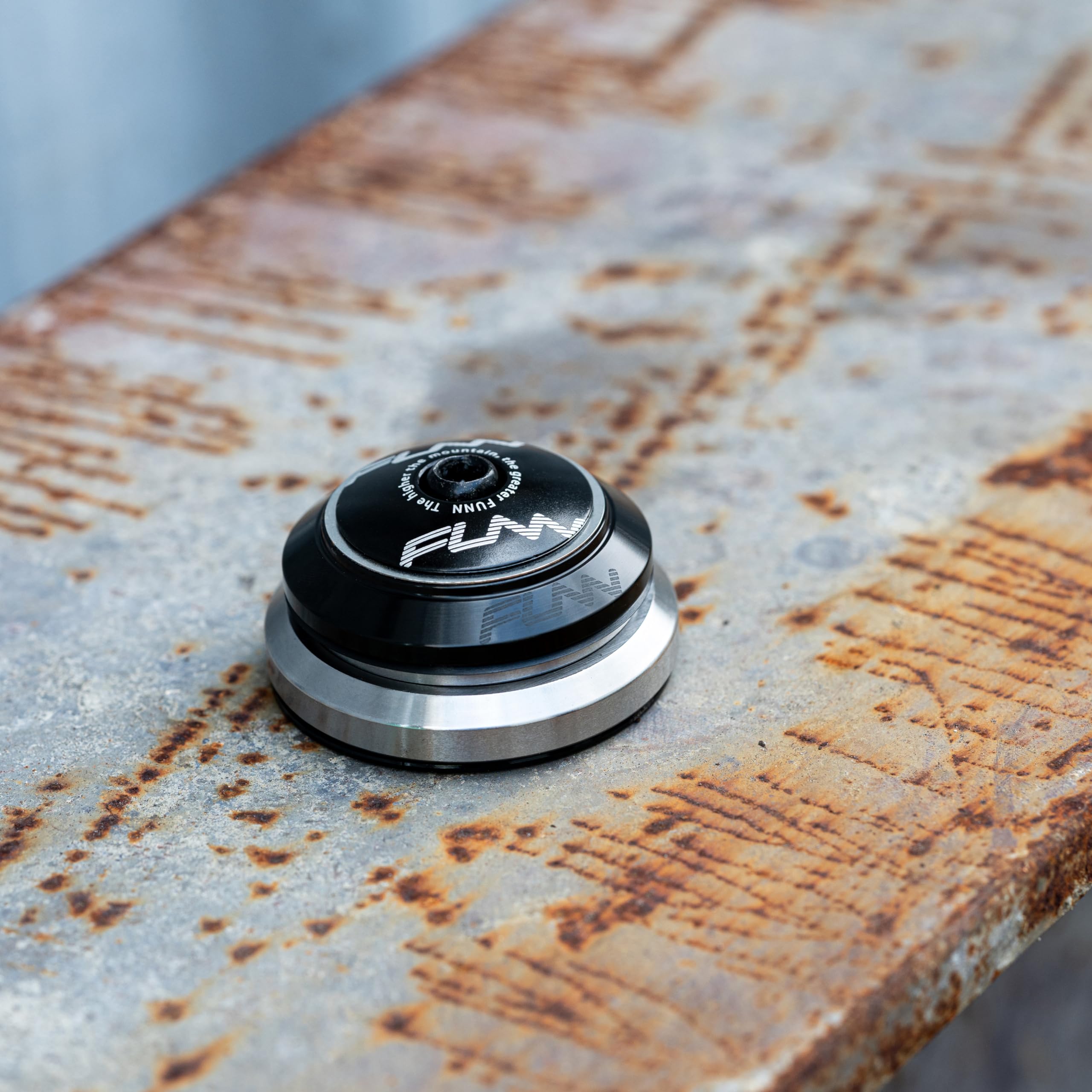Funn Descend Integral Bike Headset - Angular Contact Bearing Alloy Headset for Mountain, BMX, Road & Gravel Bikes | Smooth Steering & Durable Performance for Off-Road Trails & Urban Commuting