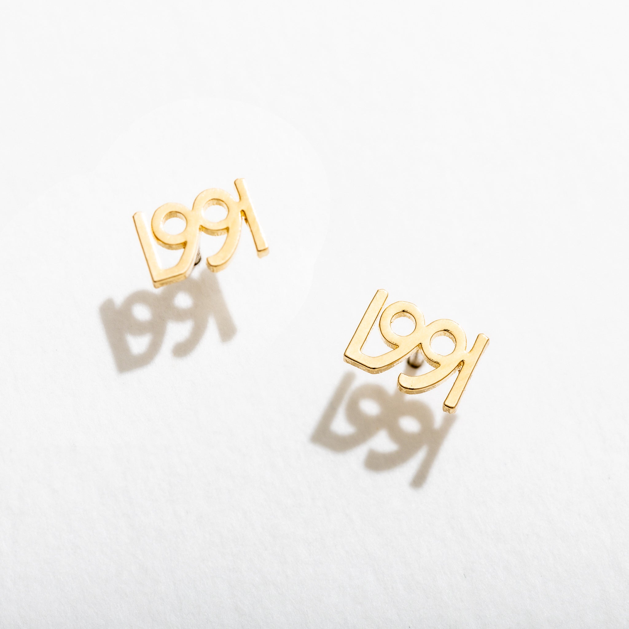 90's Babies Stud Earrings - Vintage Retro 90s Style Small Hoop Earrings for Women - Perfect for Casual Wear, Parties & Nostalgic Fashion