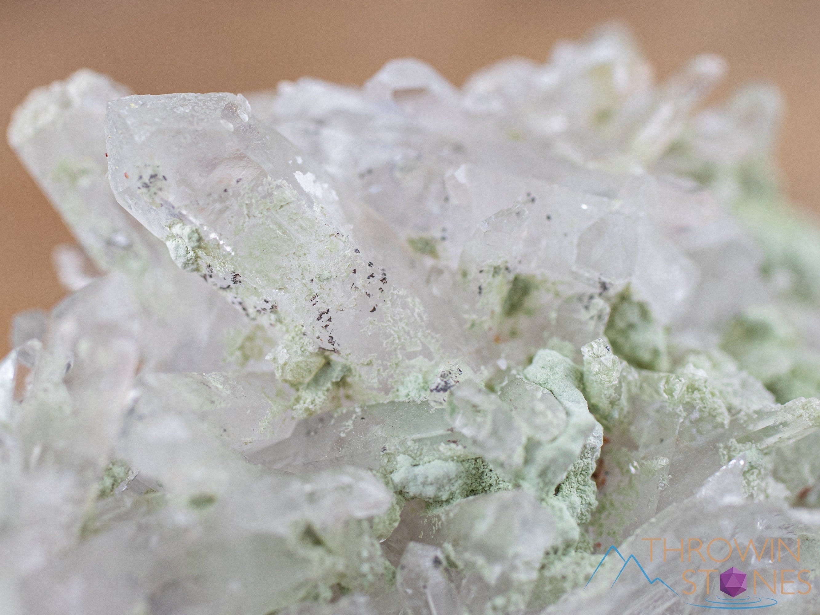 Natural MESSINA QUARTZ Crystal Cluster - Healing Stone for Home Decor, Spiritual Gifts & Feng Shui | Perfect for Meditation, Office Desk & Housewarming Presents