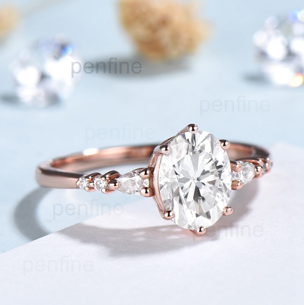 Vintage Oval Cut Moissanite Engagement Ring Set for Women - 14K/18K Rose Gold Pear Diamond Cluster Promise Ring | Perfect for Weddings, Anniversaries & Proposals