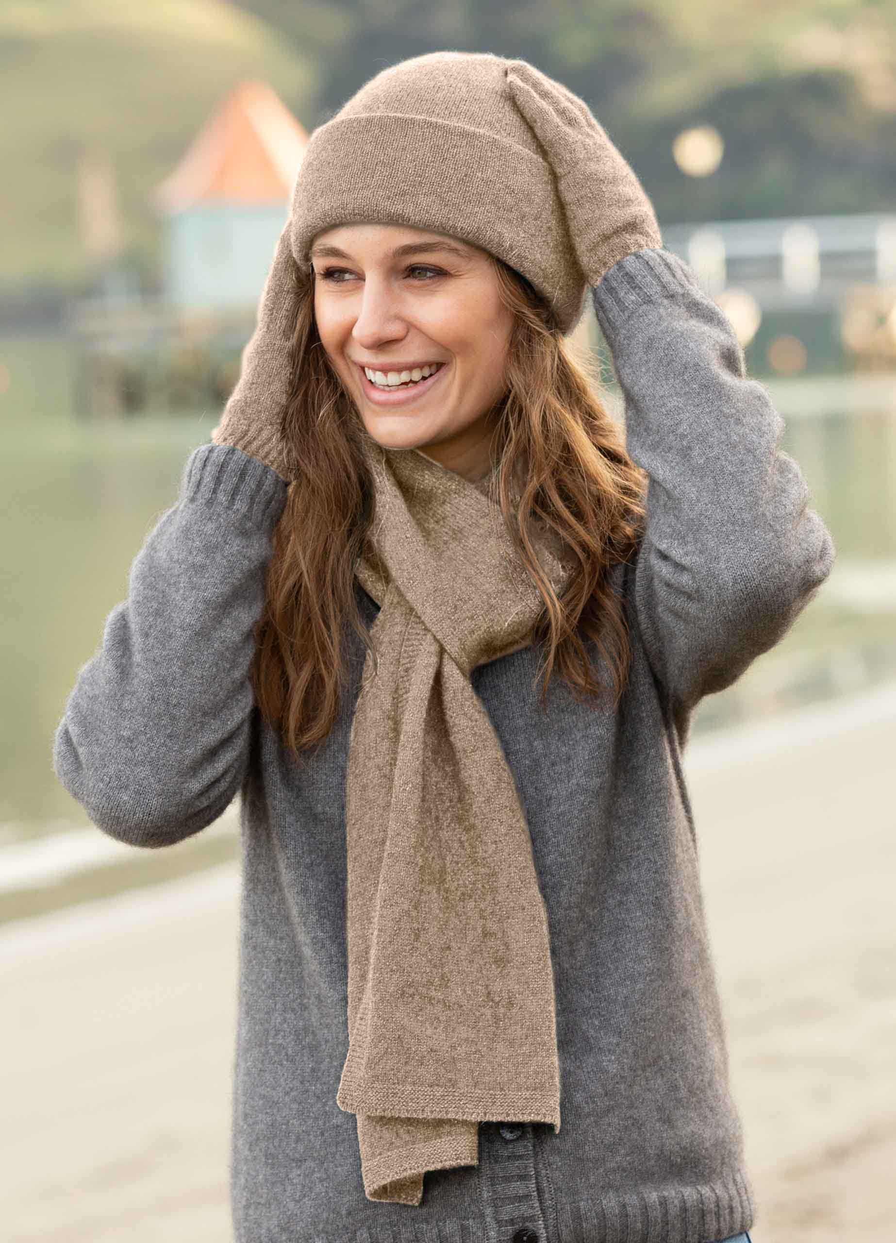 Premium Merino Wool & Possum Fur Scarf - Soft, Warm & Lightweight Winter Accessory for Men & Women - Perfect for Outdoor Activities, Travel & Cold Weather Fashion