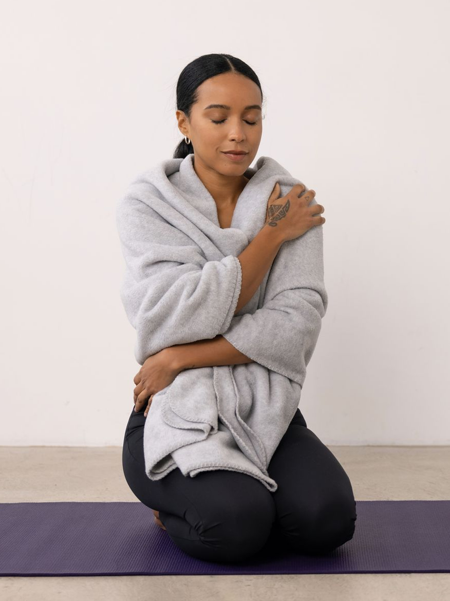 Yogamatters Cozy Fleece Yoga Blanket - Soft & Warm for Meditation, Relaxation & Home Comfort