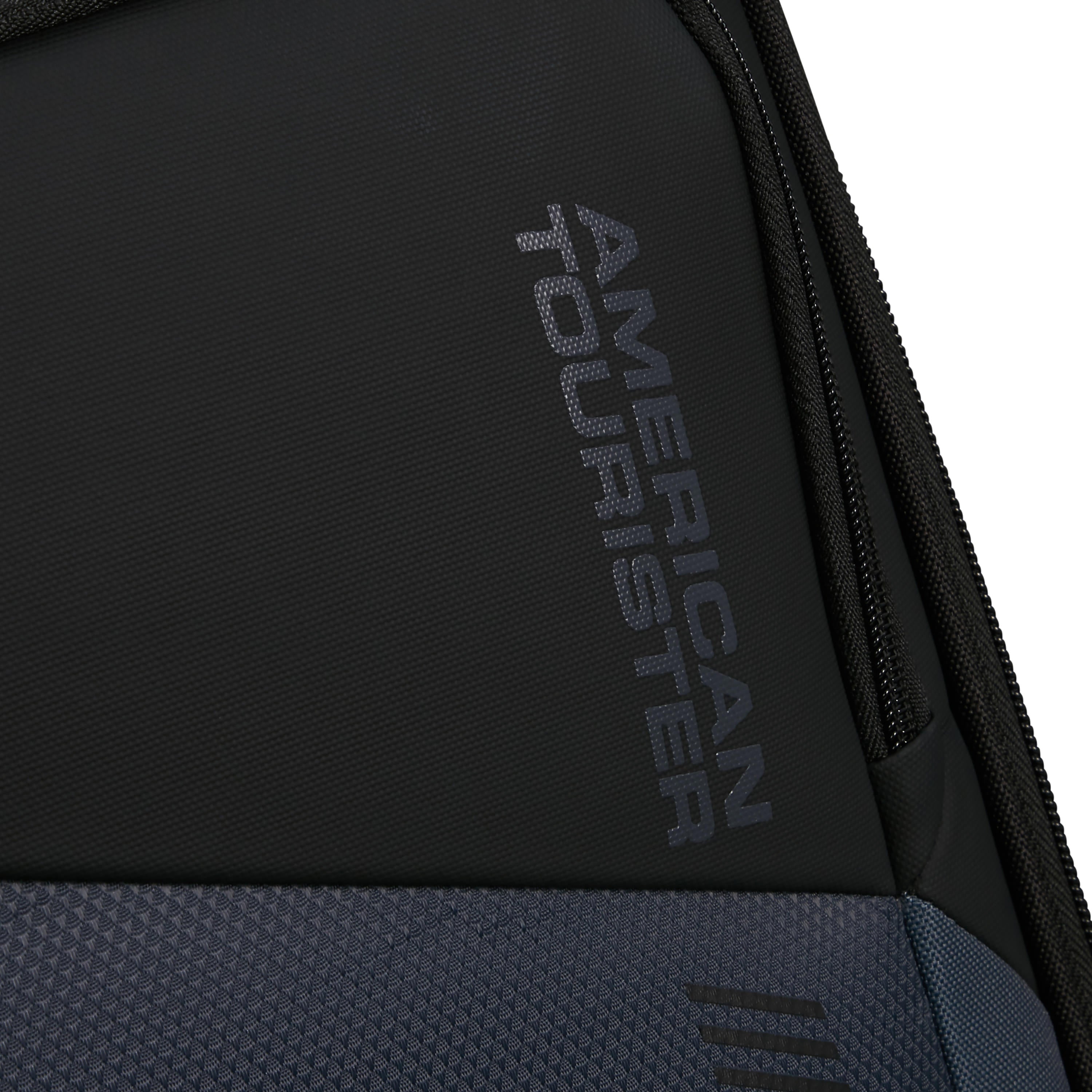 American Tourister Daring Dash Expandable Spinner Luggage 24