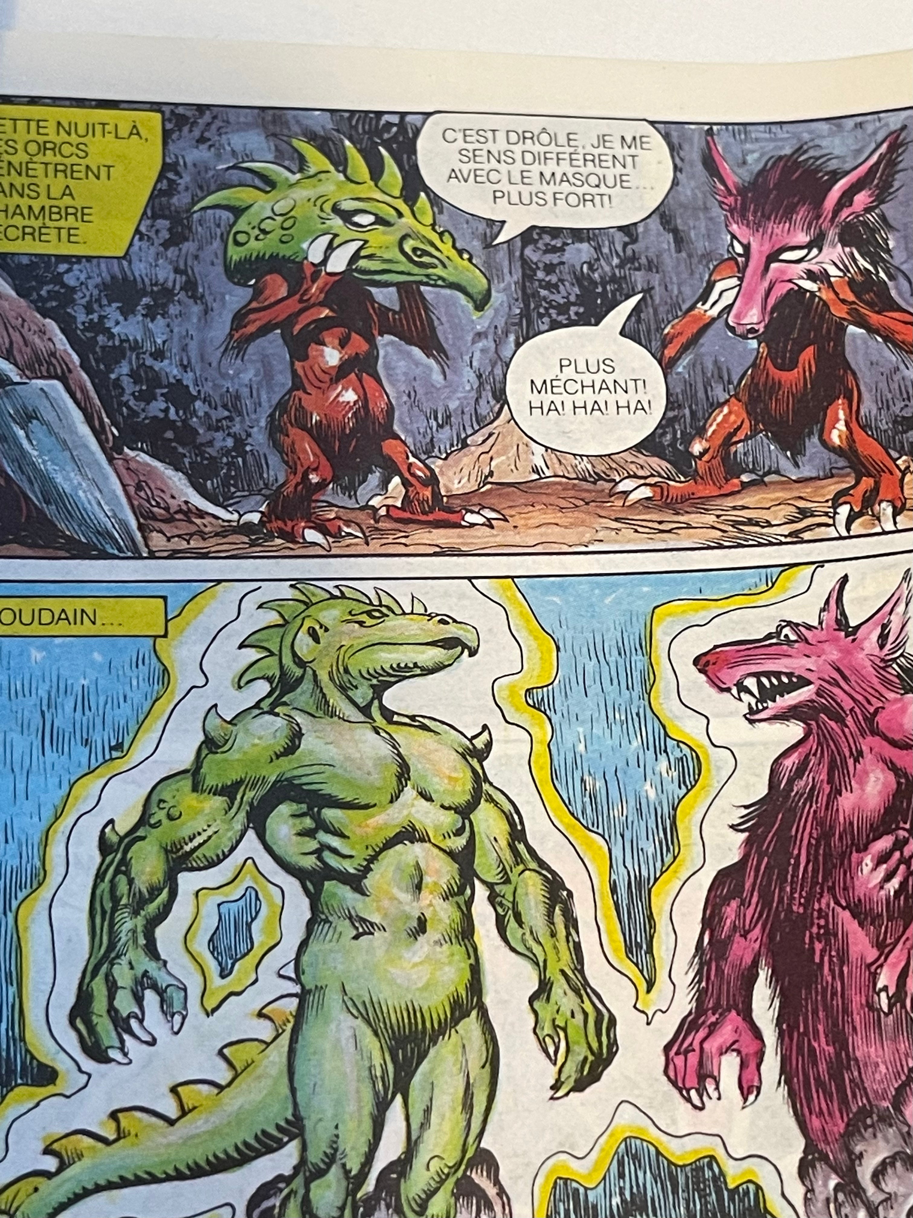 Vintage Masters of the Universe Mini Comic Book - Bilingual French/English Edition (1980s) - Perfect for Collectors & Nostalgic Gift Giving
