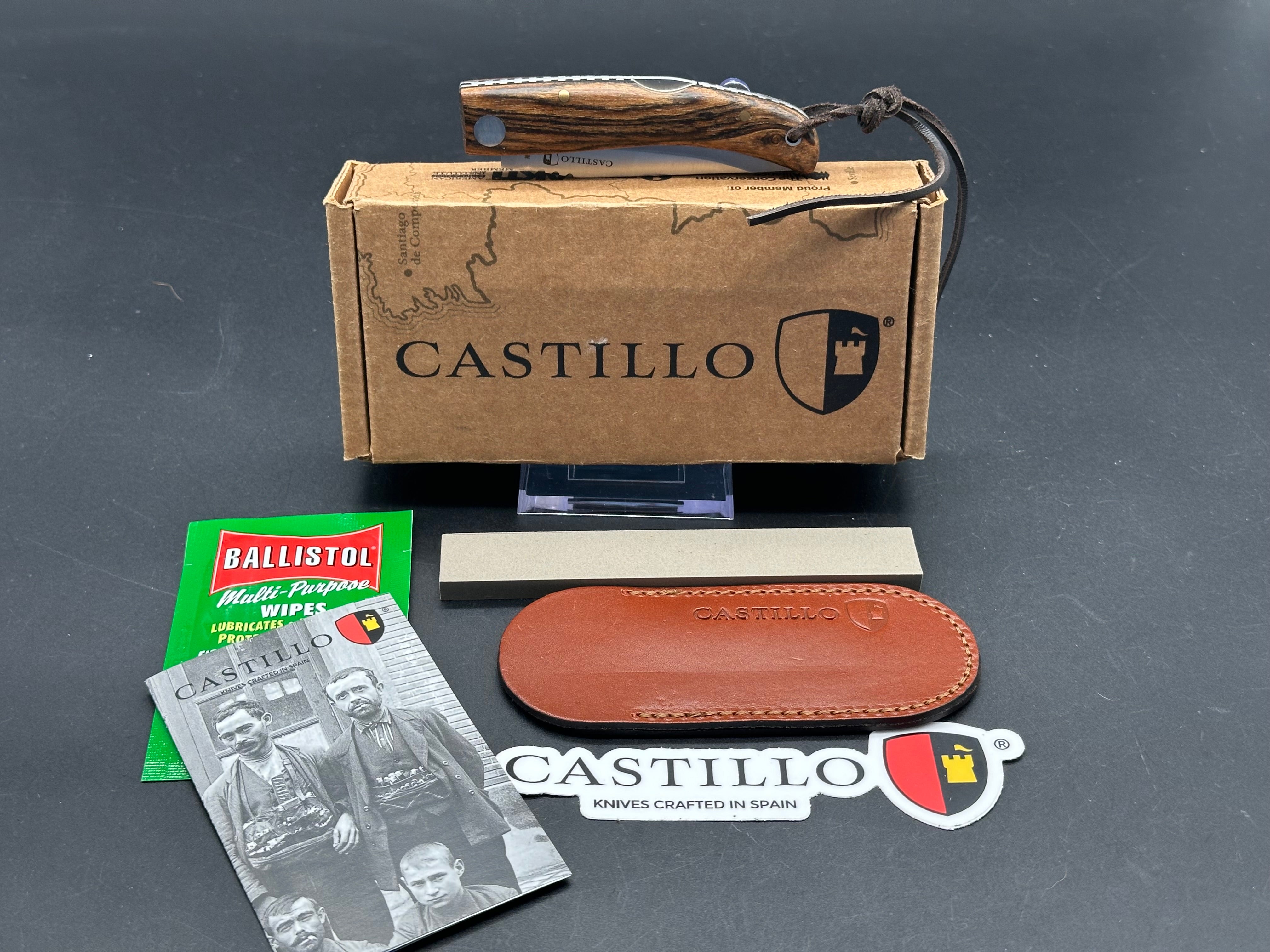 Castillo Knives Navaja Lockback Folding Knife C1BOW - 3 Inch Satin Sandvik 14C28N Stainless Steel Blade, Cocobolo Wood Handle - Perfect for Camping, Hunting & Everyday Carry (EDC)