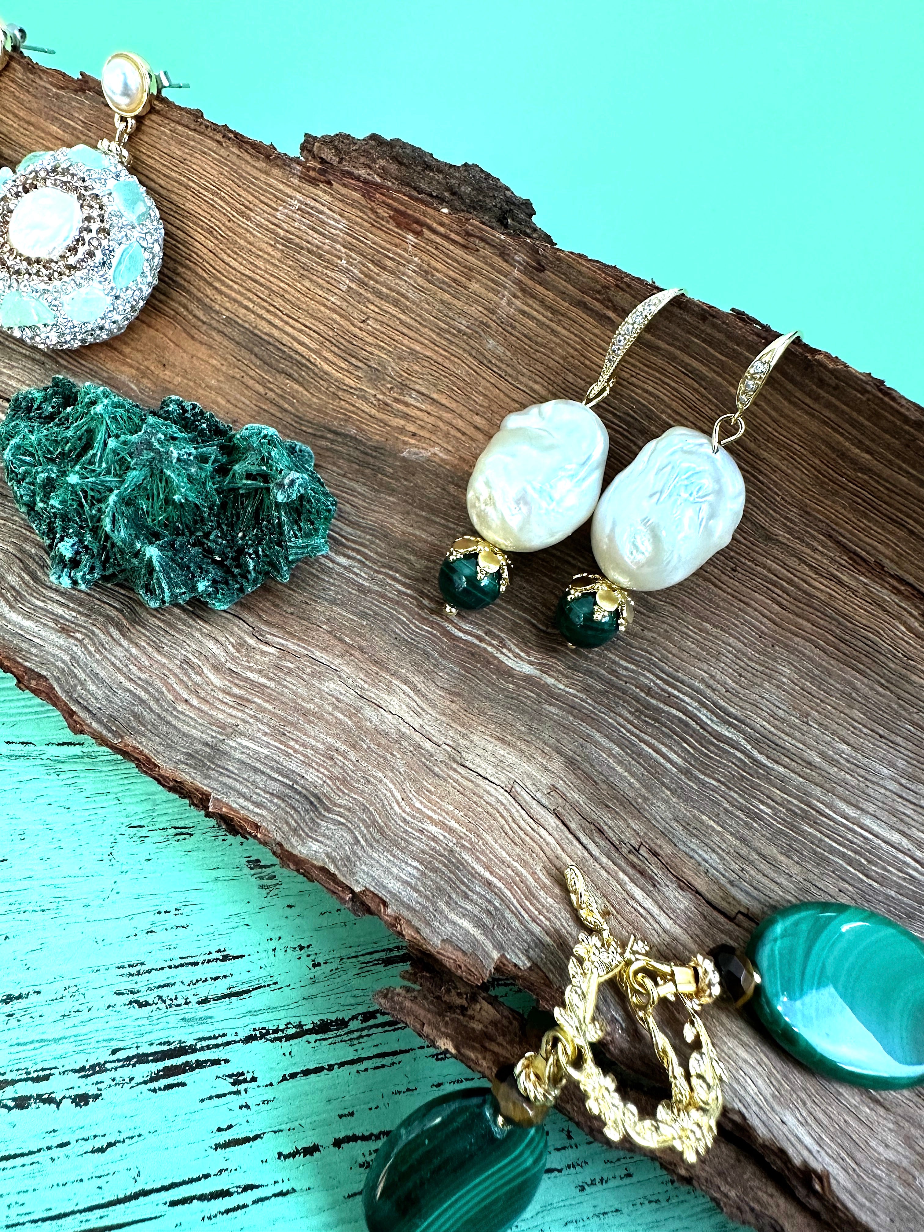 Baroque Pearl & Malachite Round Stone Earrings JE039 - Elegant Dangle Earrings for Women, Perfect for Weddings, Parties & Special Occasions