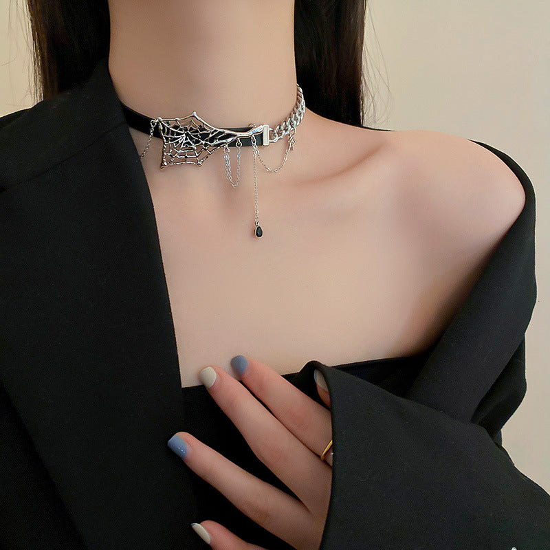 Spider Serpent Black Leather Choker Necklace Punk Gothic Collar for Women & Men | HN1872 | Perfect for Halloween, Cosplay, and Gothic Fashion Accessories