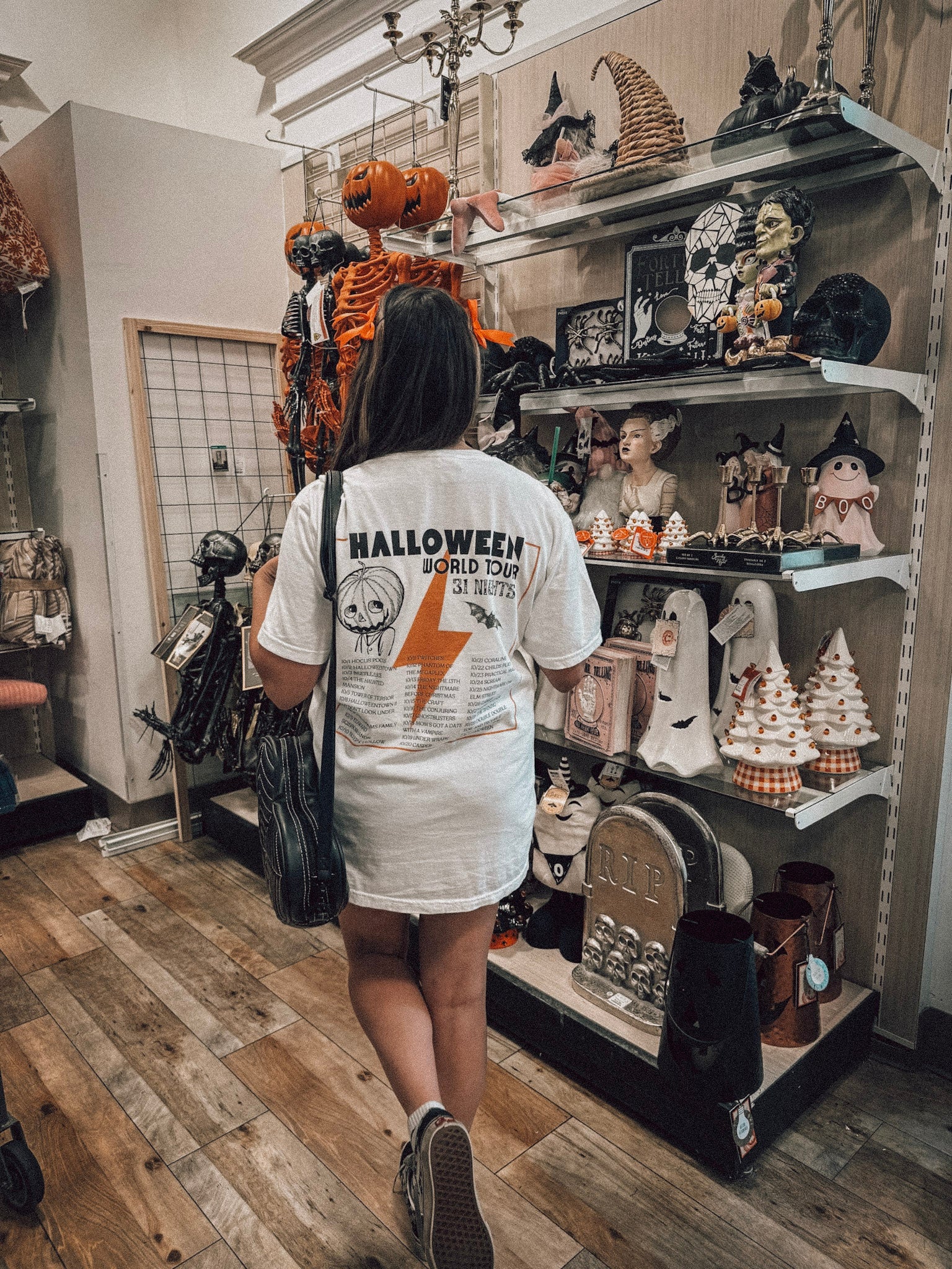 Halloween Tour Shirt for Men & Women - Spooky Graphic Tee for Halloween Parties & Concerts | Comfortable Cotton Halloween Costume T-Shirt for Trick or Treating & Music Festivals